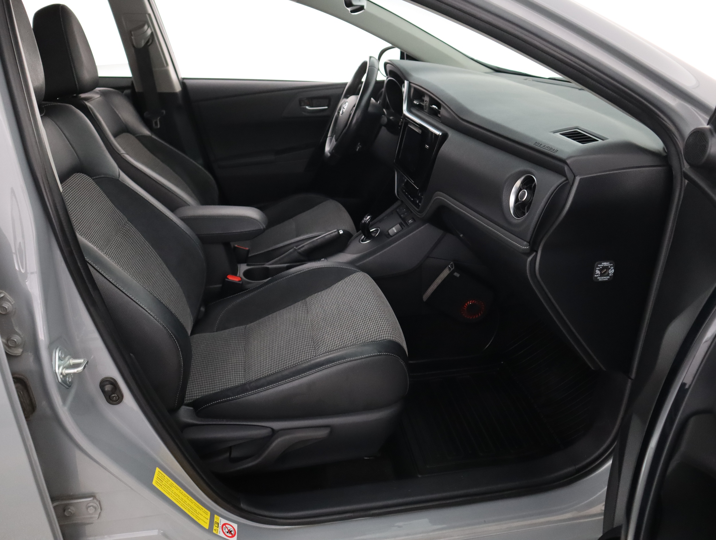 TOYOTA Auris 2018
