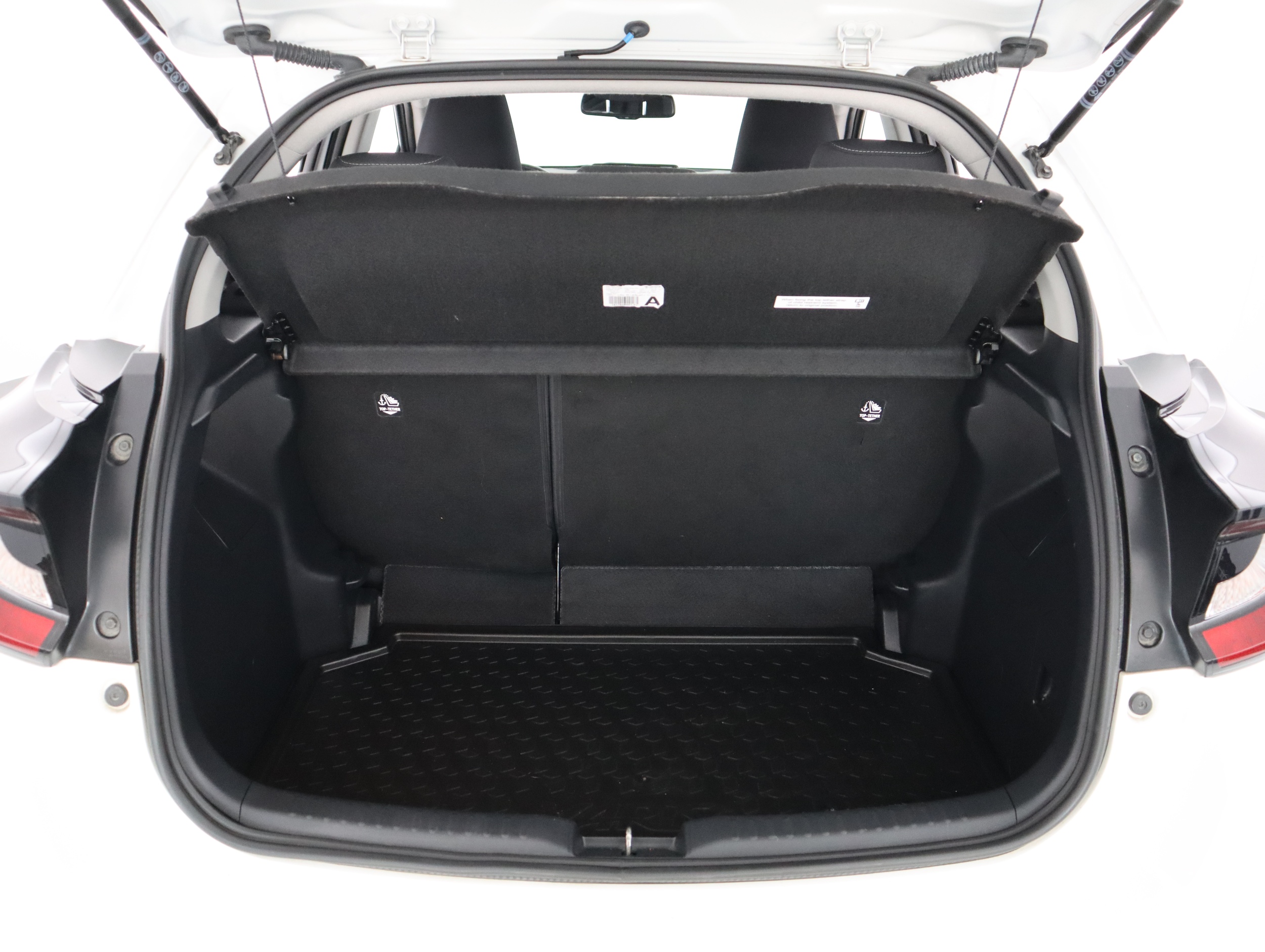 TOYOTA Yaris 2021