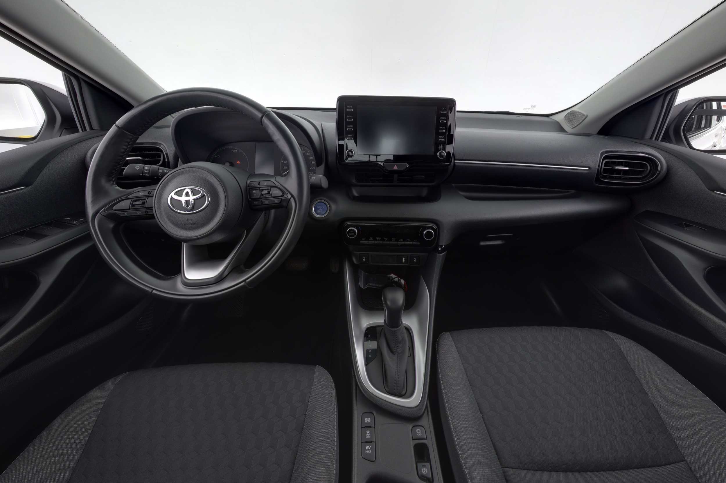 TOYOTA Yaris 2021