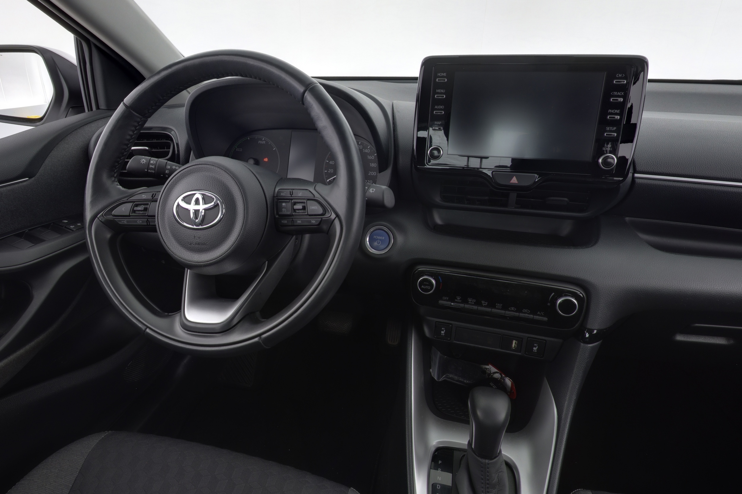 TOYOTA Yaris 2021