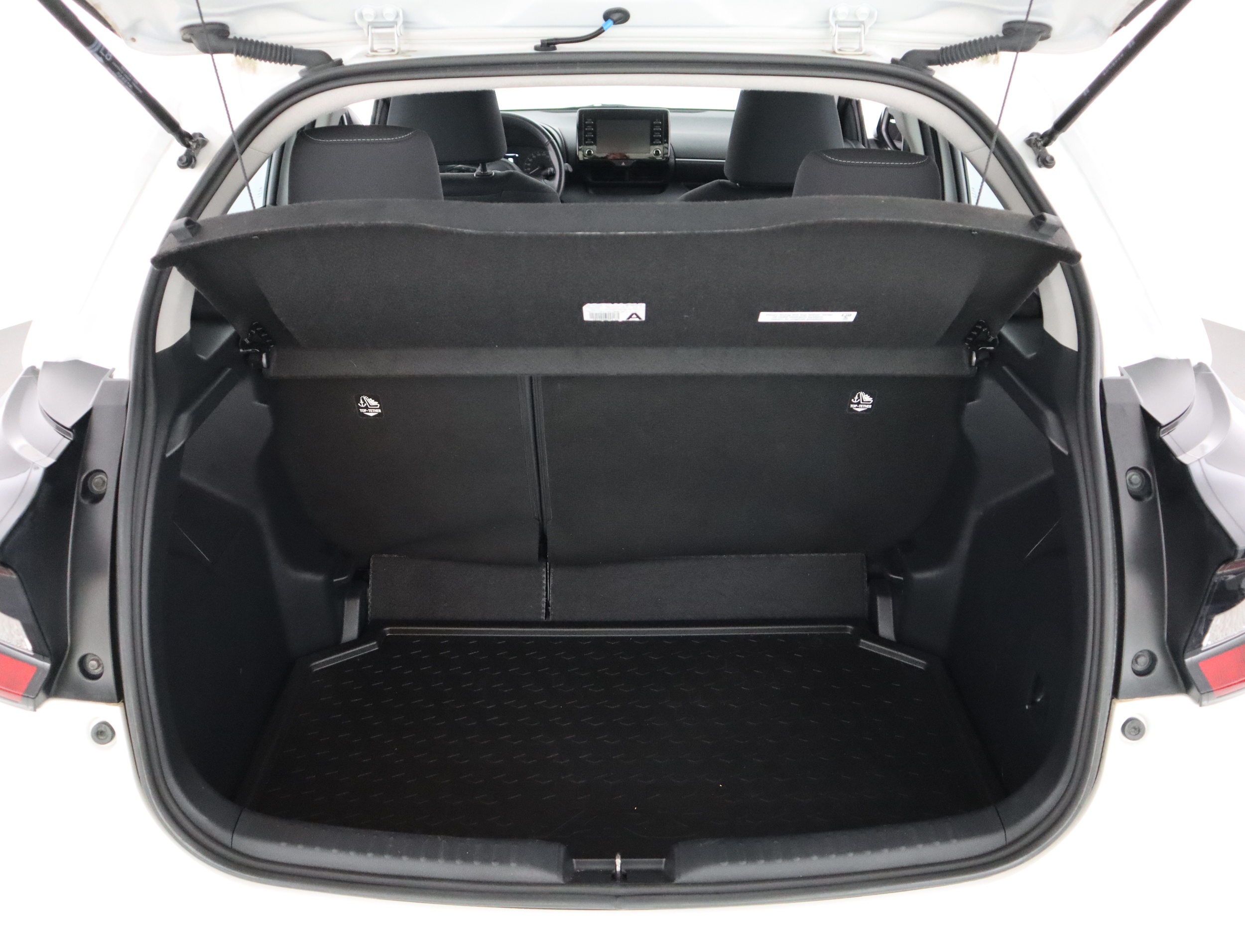 TOYOTA Yaris 2021