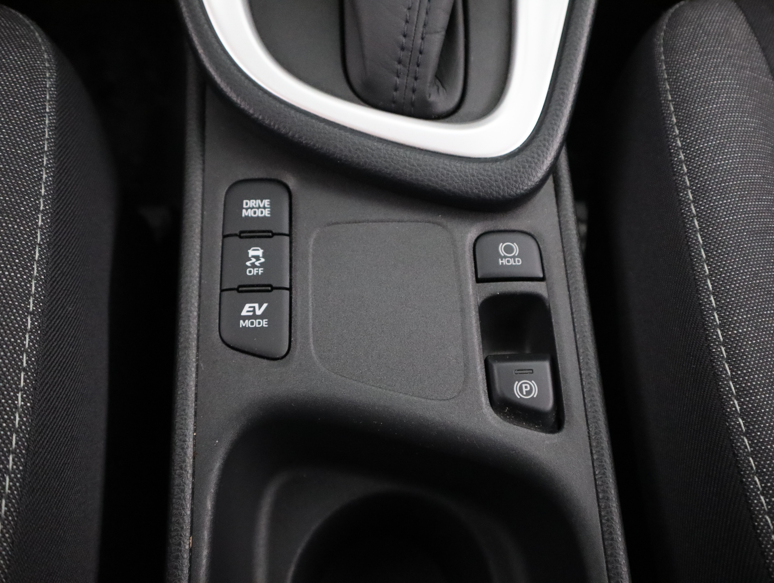 TOYOTA Yaris 2021