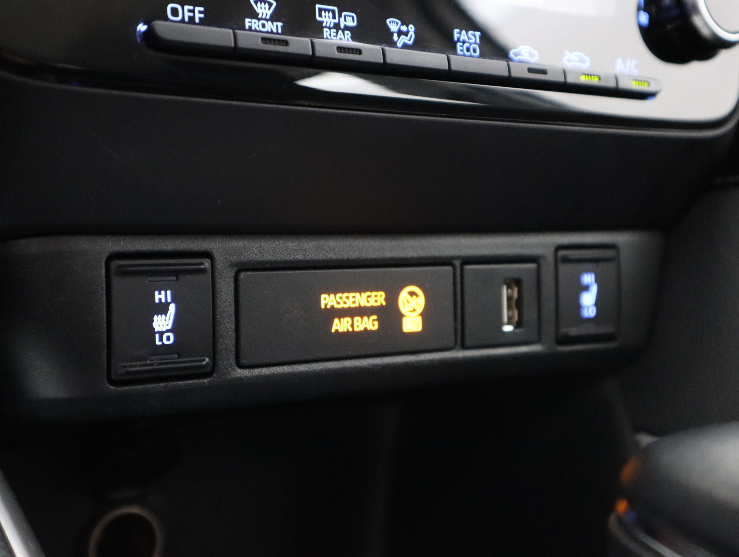 TOYOTA Yaris 2021