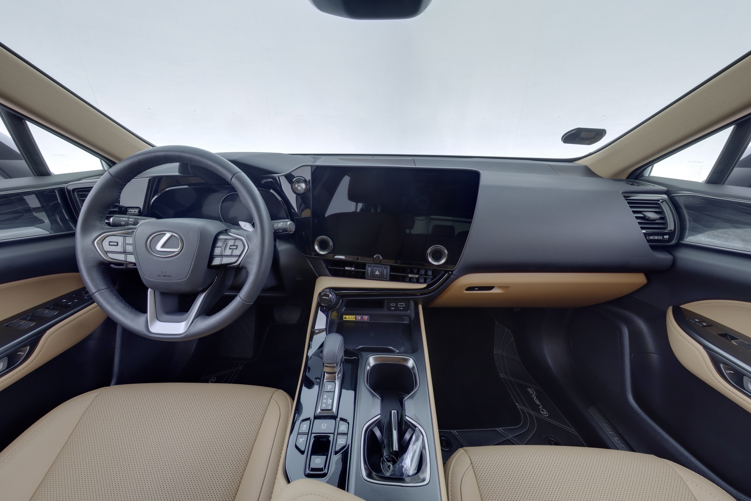 LEXUS NX 2025