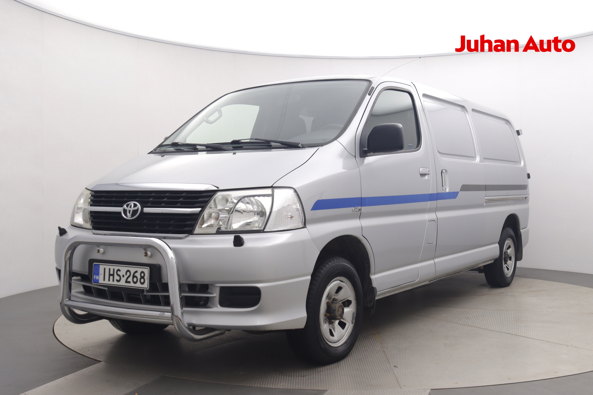 TOYOTA Hiace 2009
