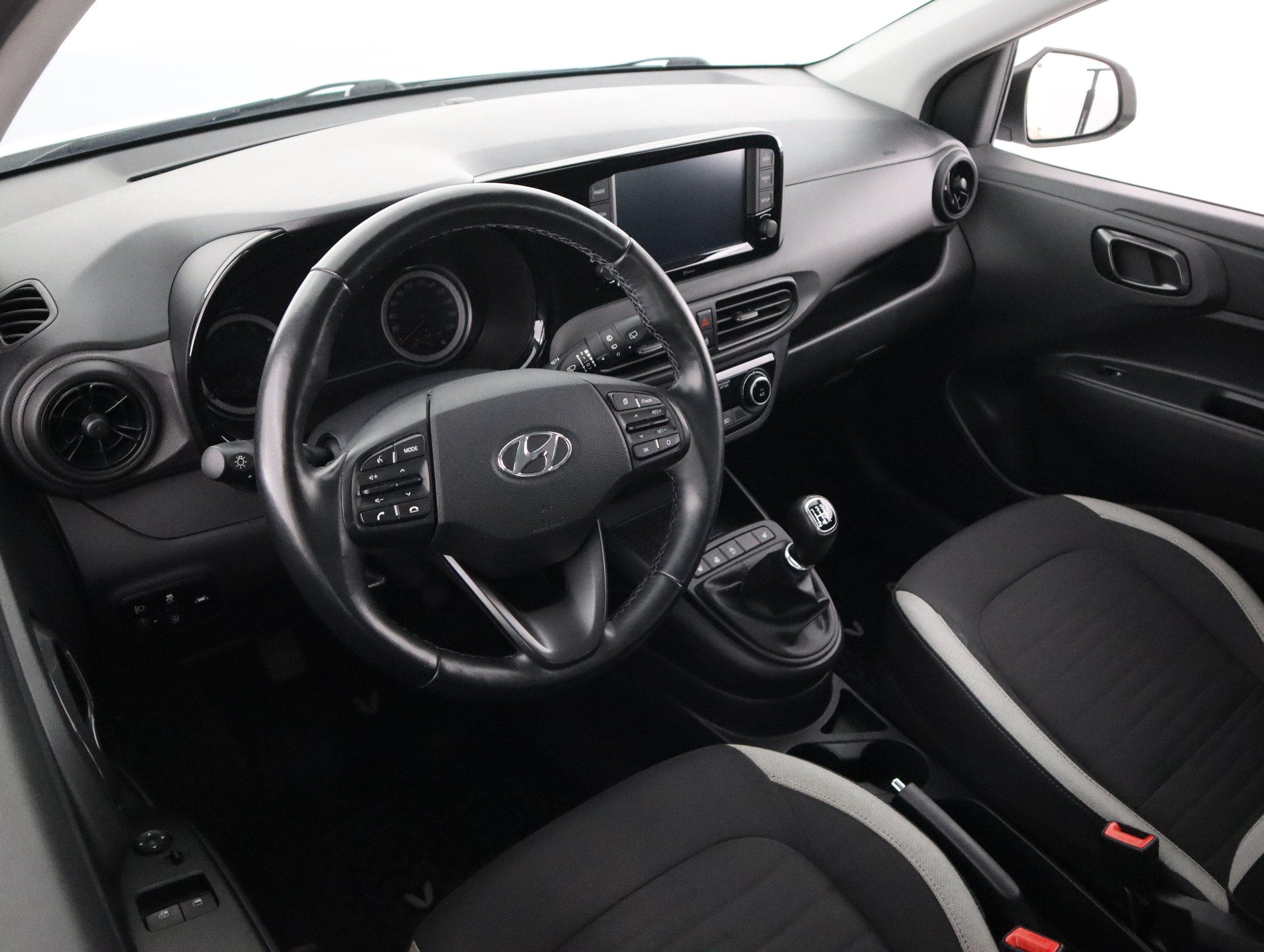 HYUNDAI i10 2021