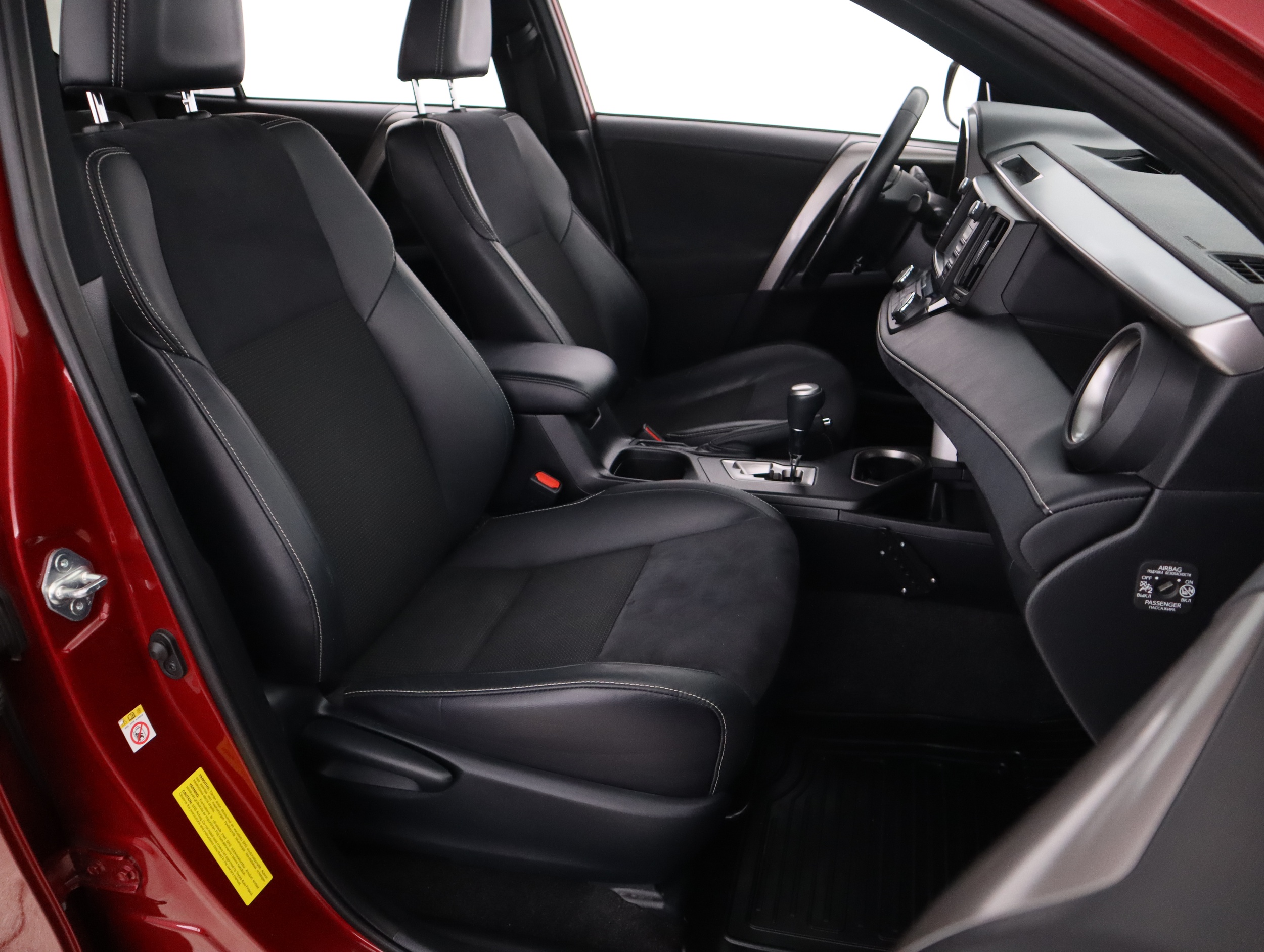 TOYOTA RAV4 10