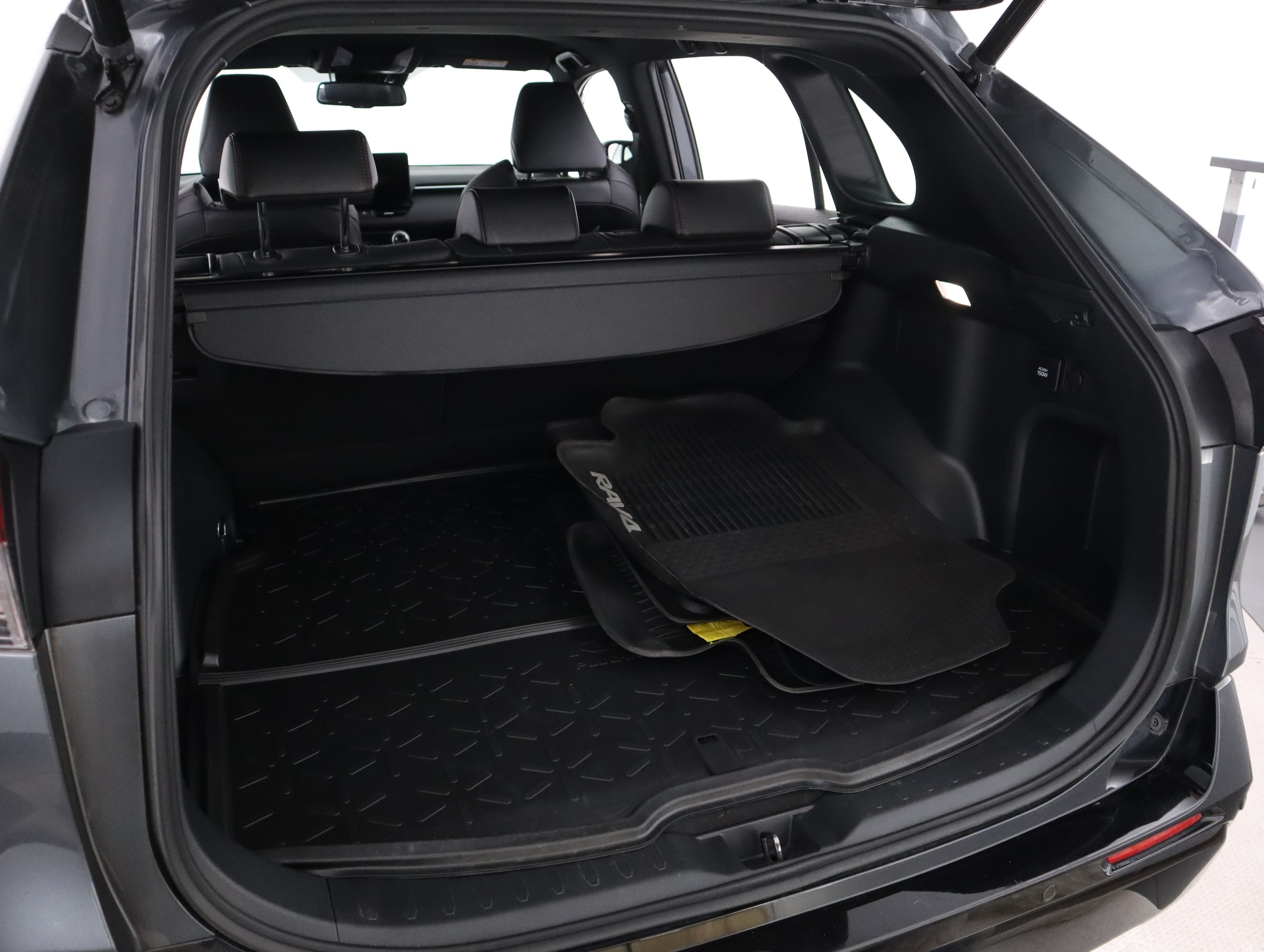 TOYOTA RAV4 Plug-in 15