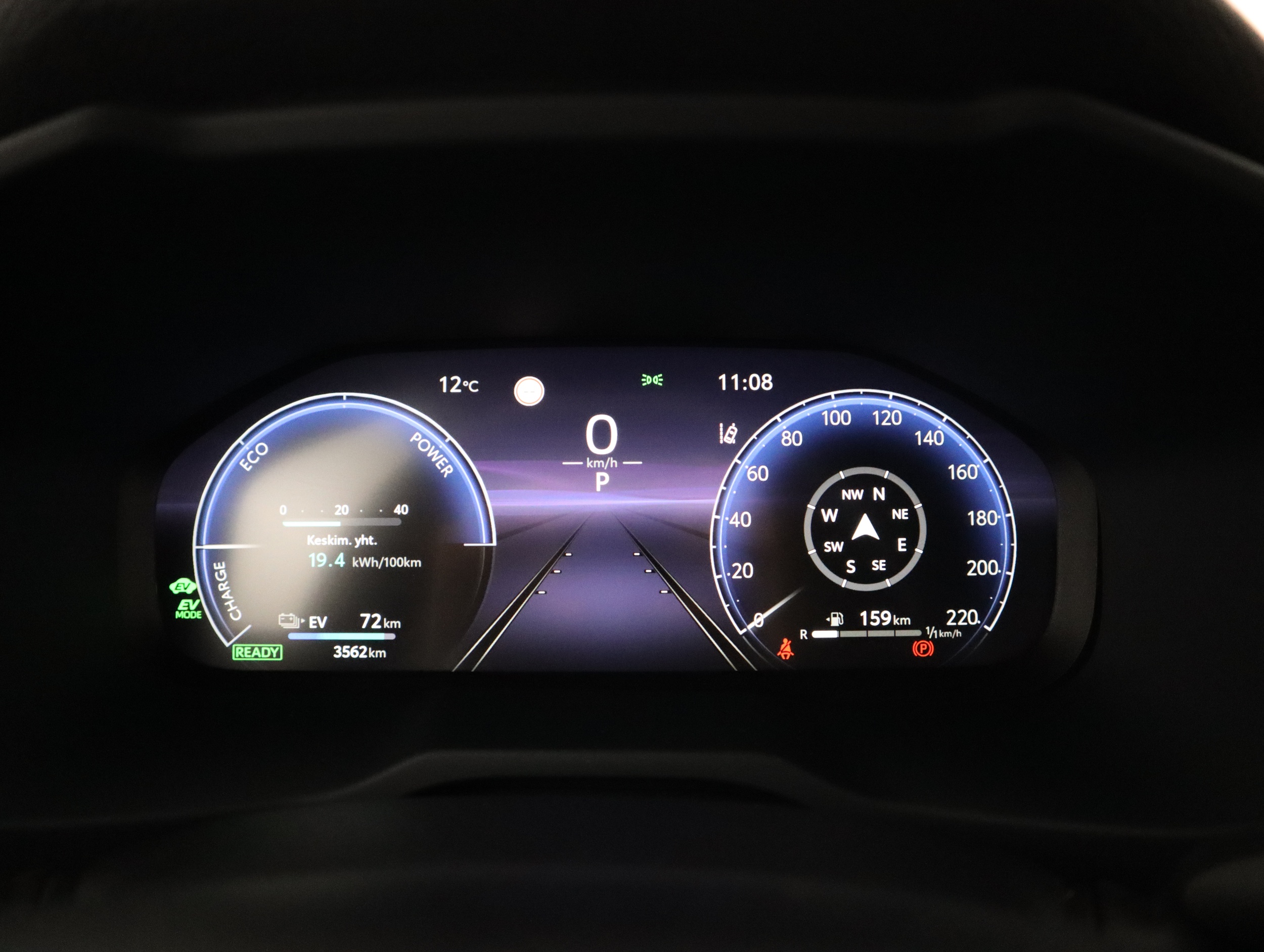 TOYOTA RAV4 Plug-in 31
