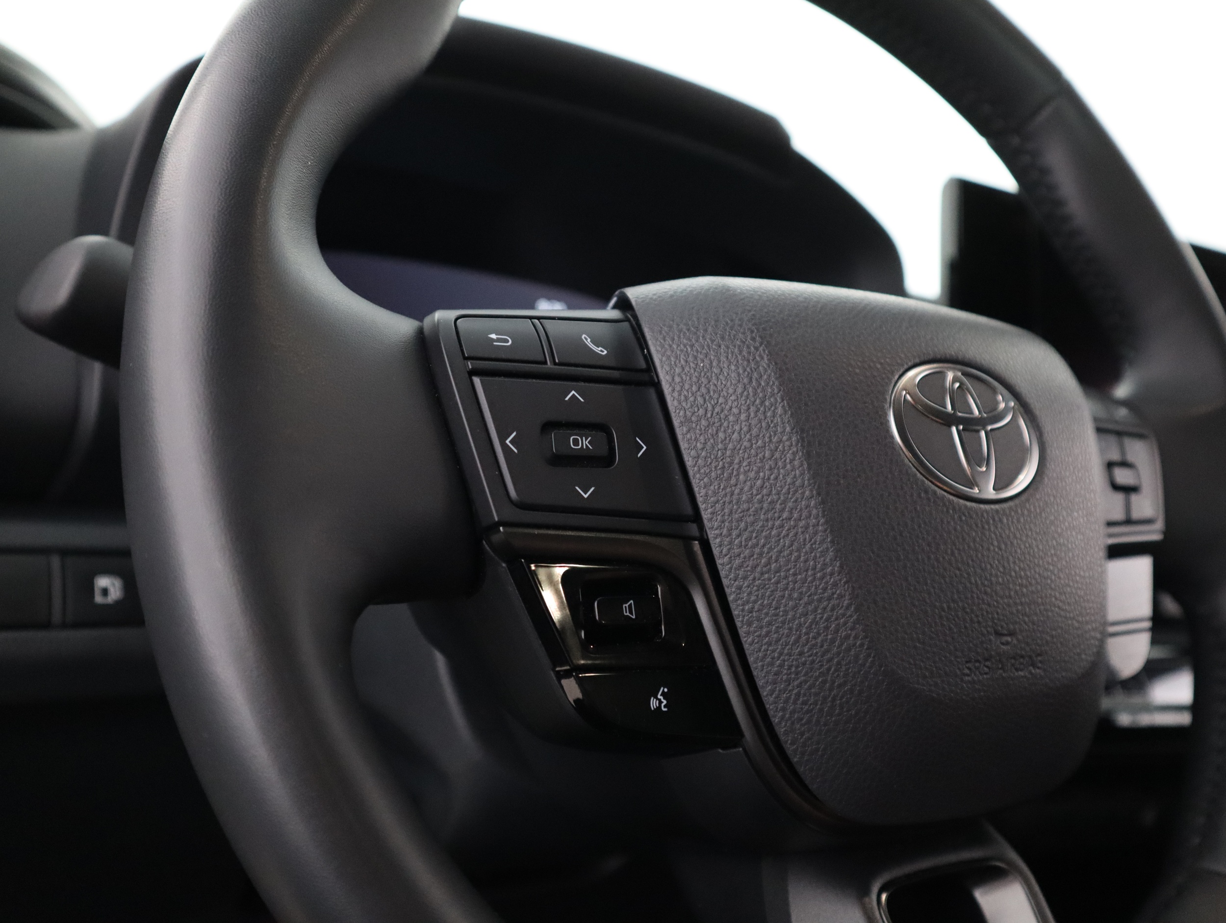 TOYOTA C-HR 2024