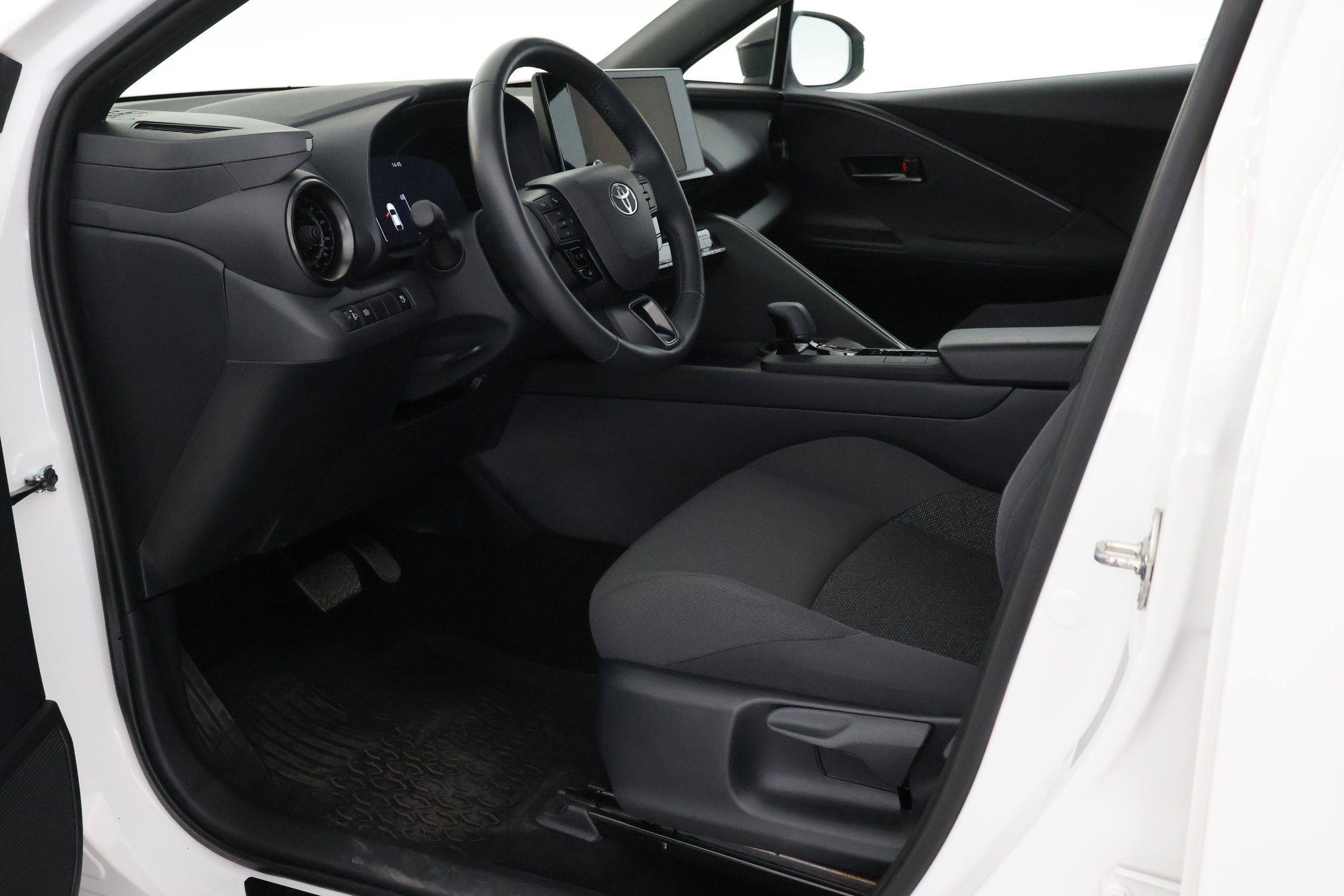 TOYOTA C-HR 2024