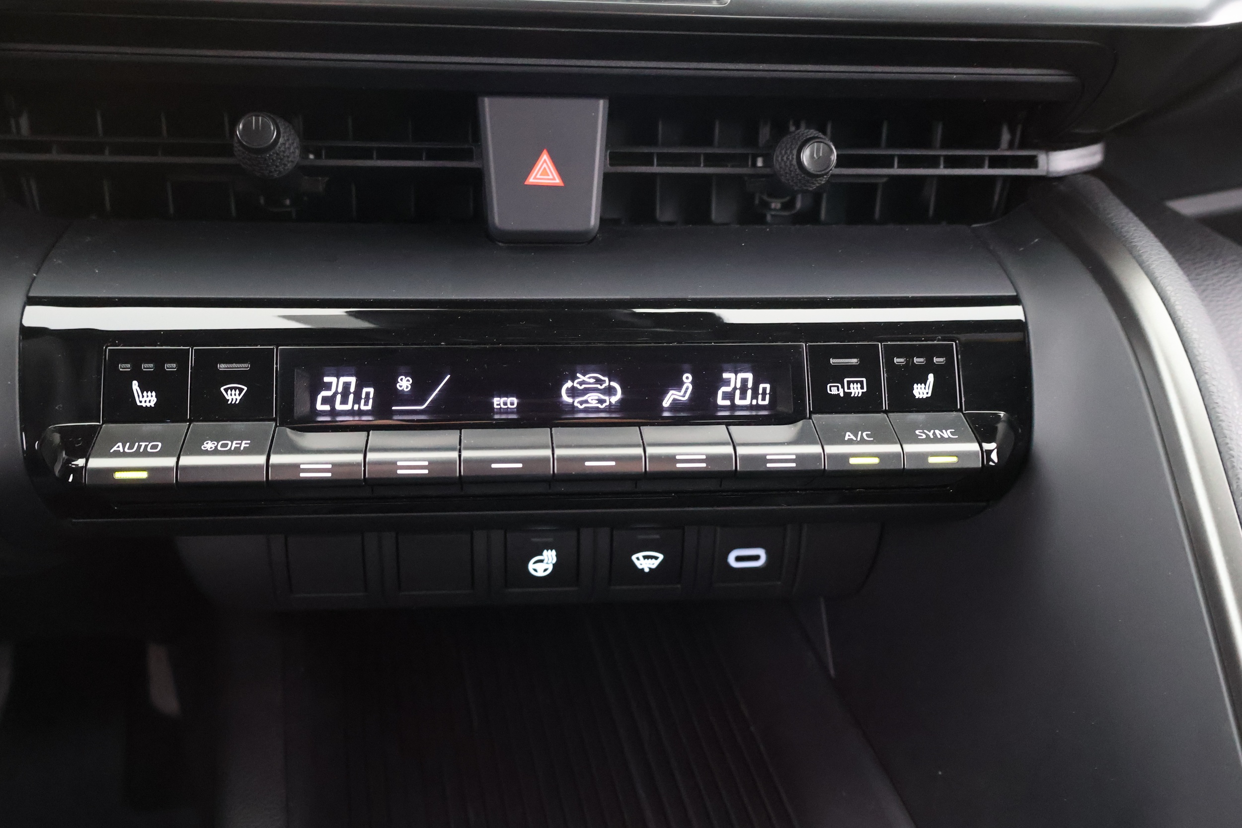 TOYOTA C-HR 2024
