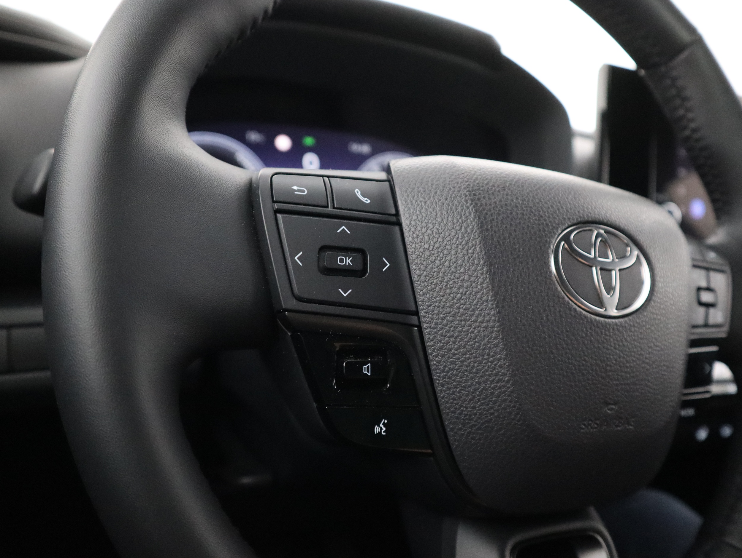 TOYOTA C-HR 2024