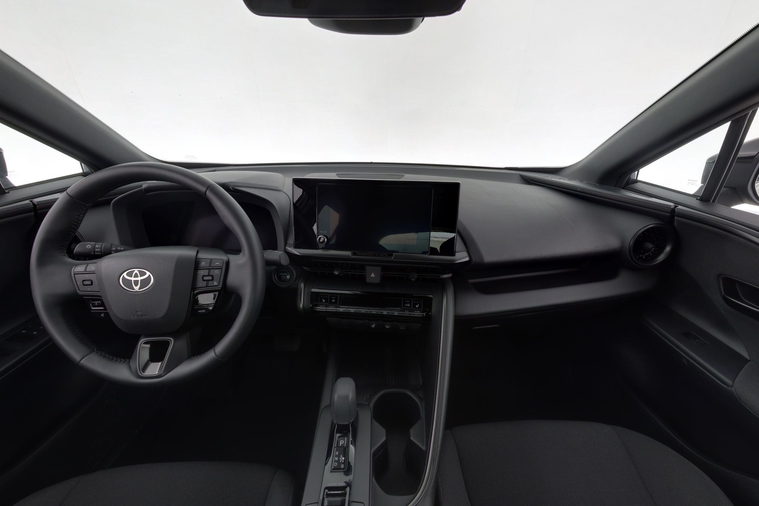 TOYOTA C-HR 2024