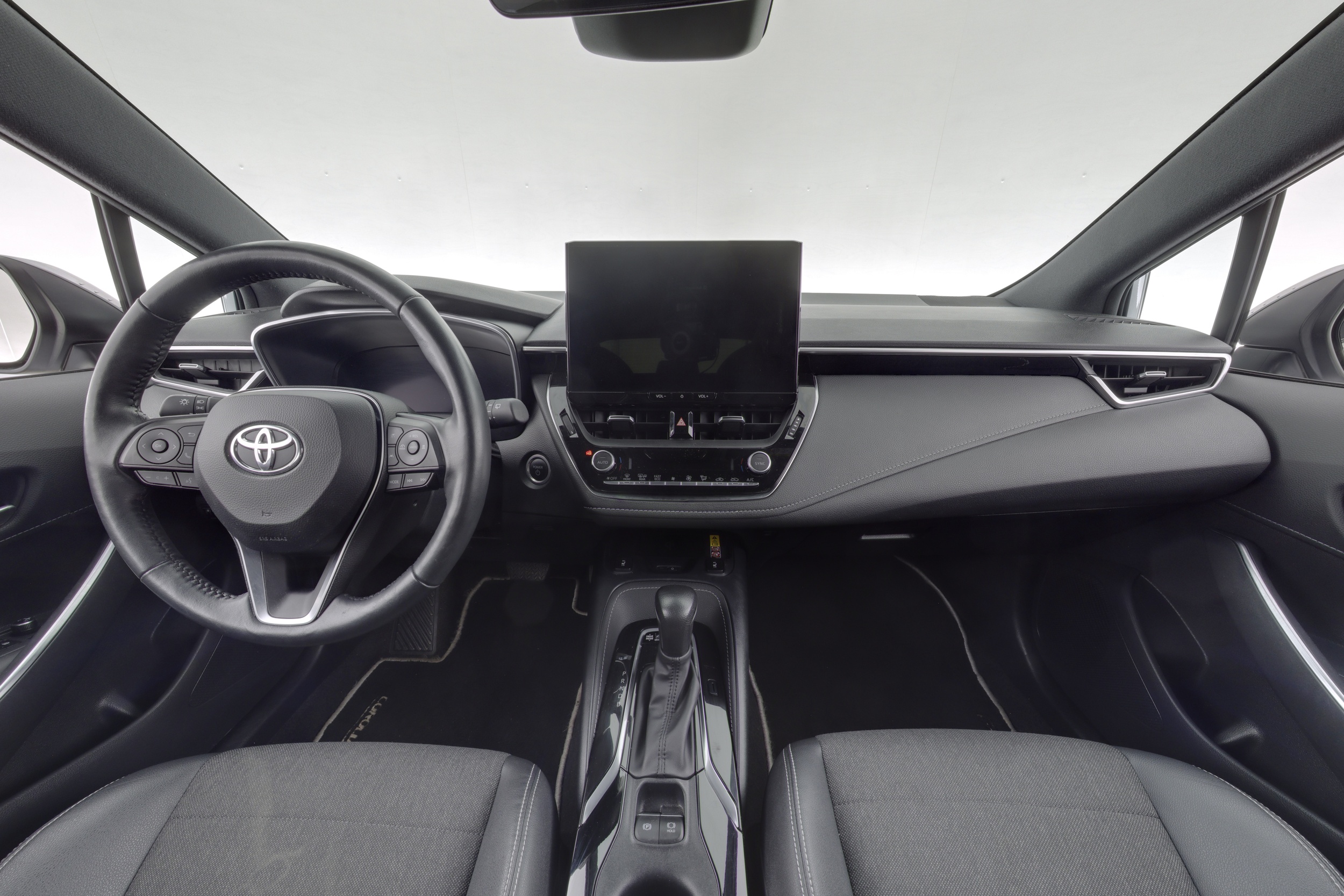TOYOTA Corolla 2024