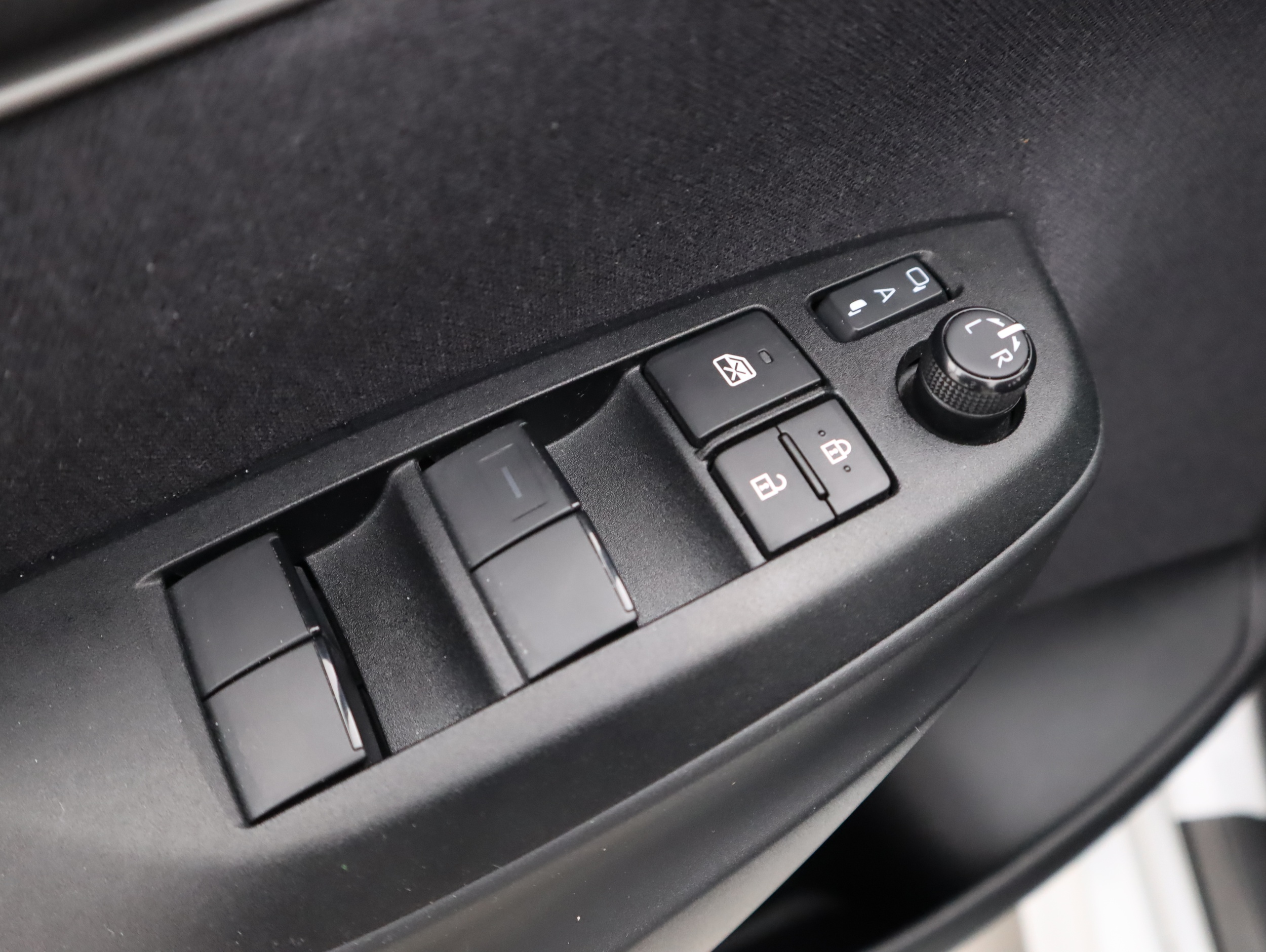 MAZDA Mazda2 Hybrid 2023