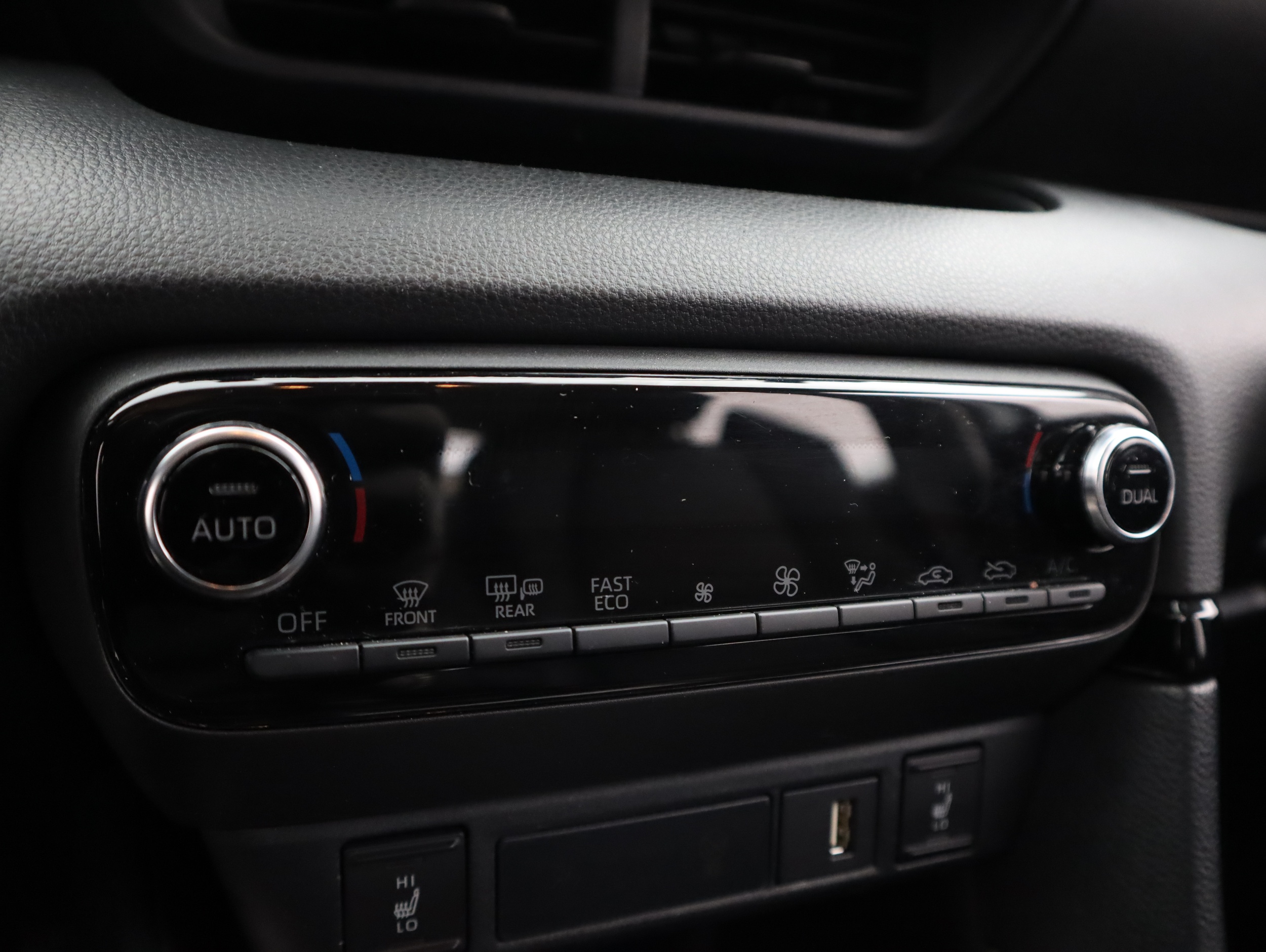 MAZDA Mazda2 Hybrid 2023