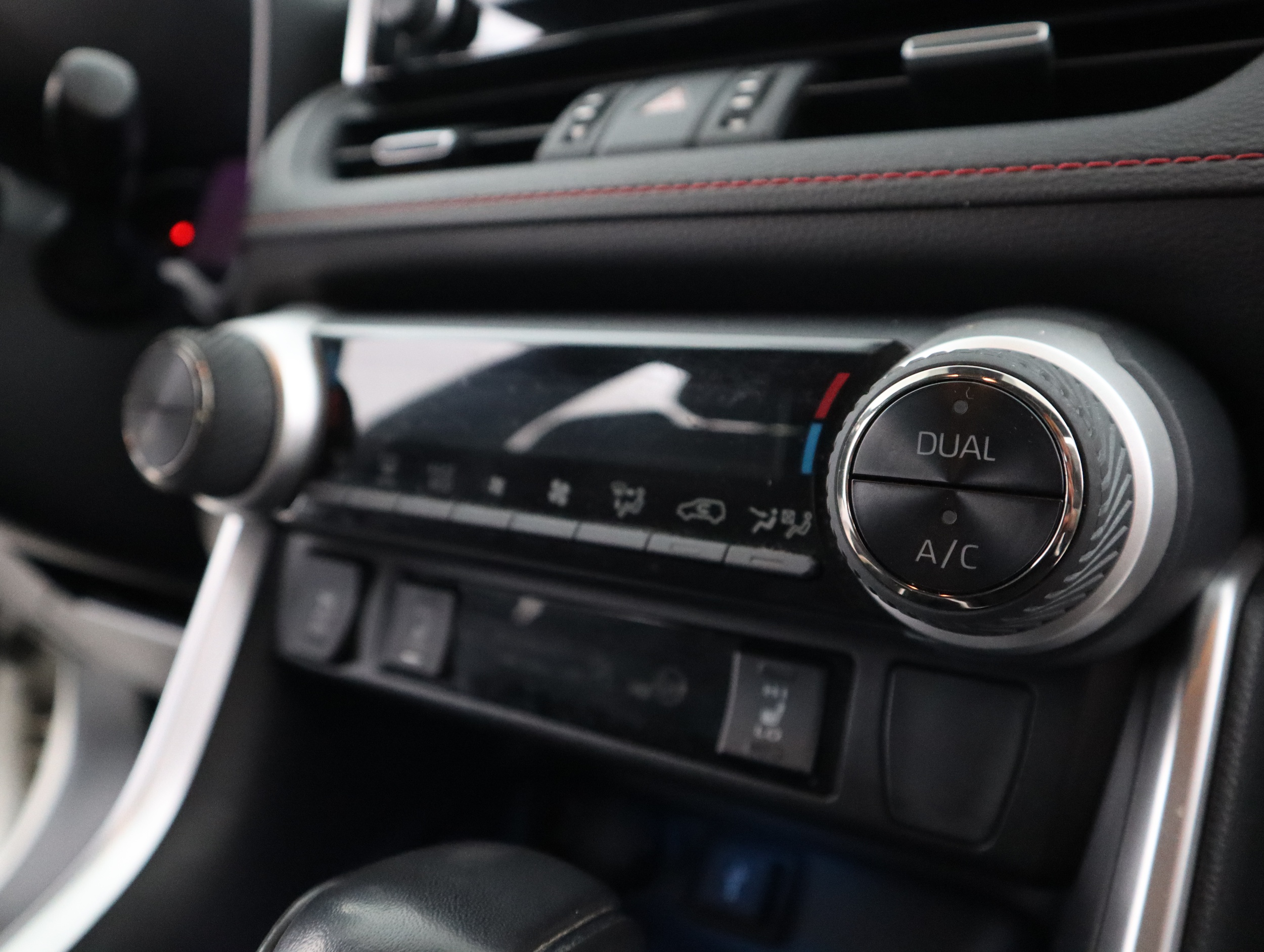 TOYOTA RAV4 Plug-in 2020