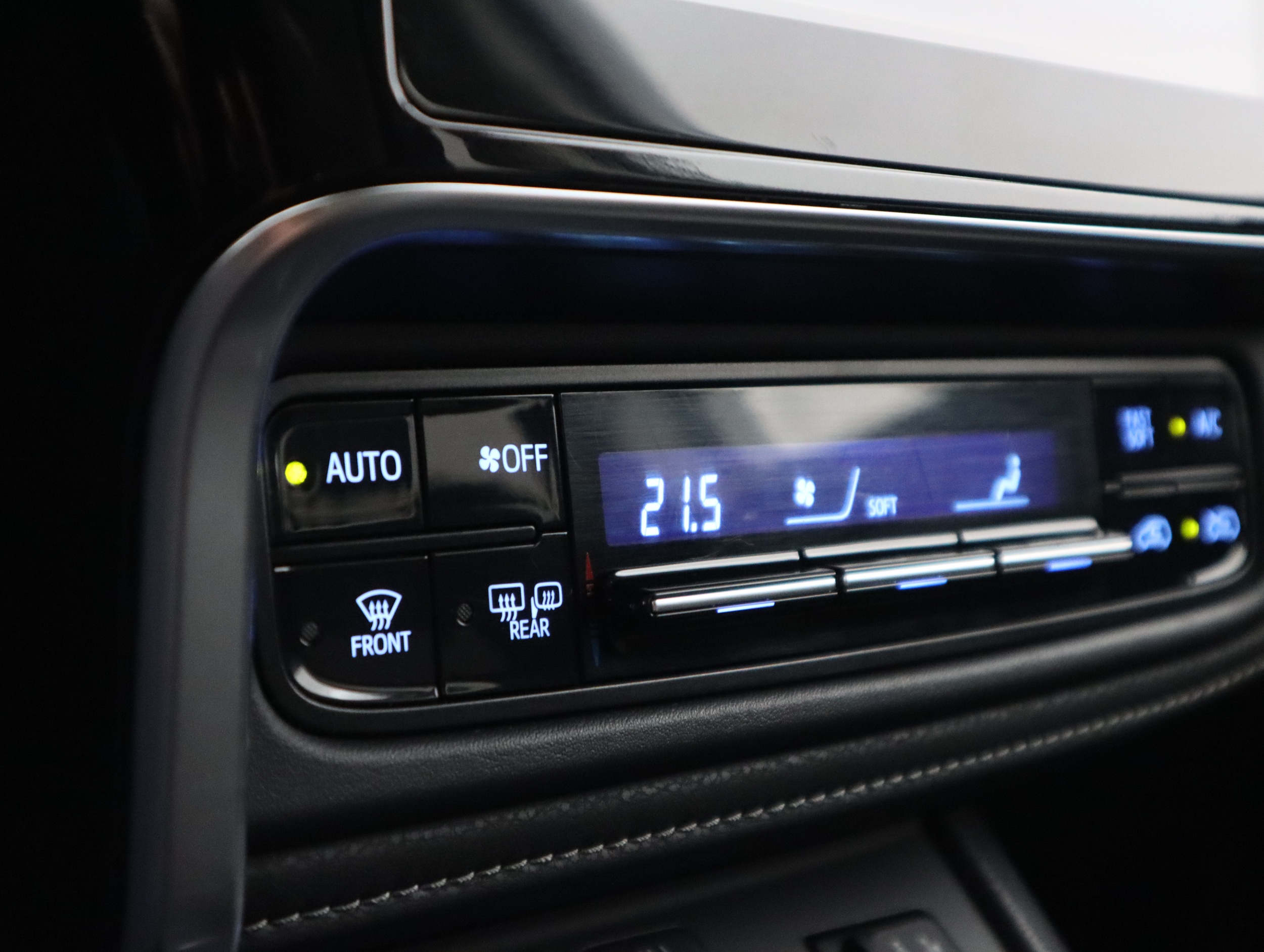 TOYOTA Auris 2019