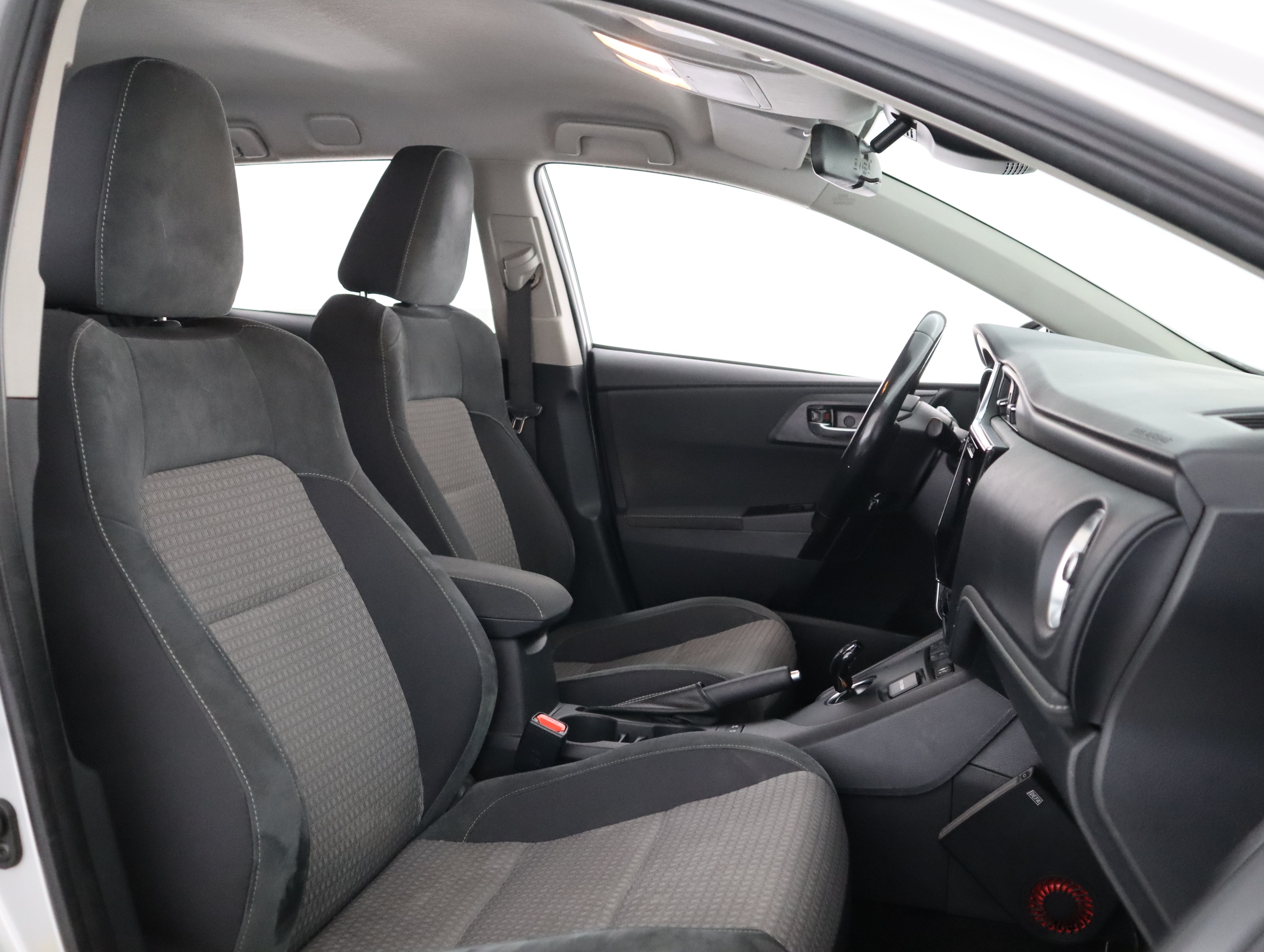 TOYOTA Auris 2019