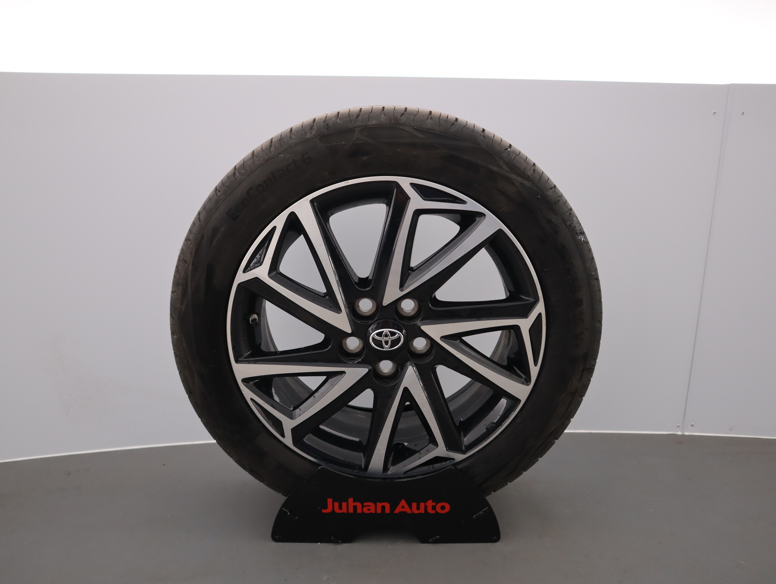 TOYOTA Yaris 2021
