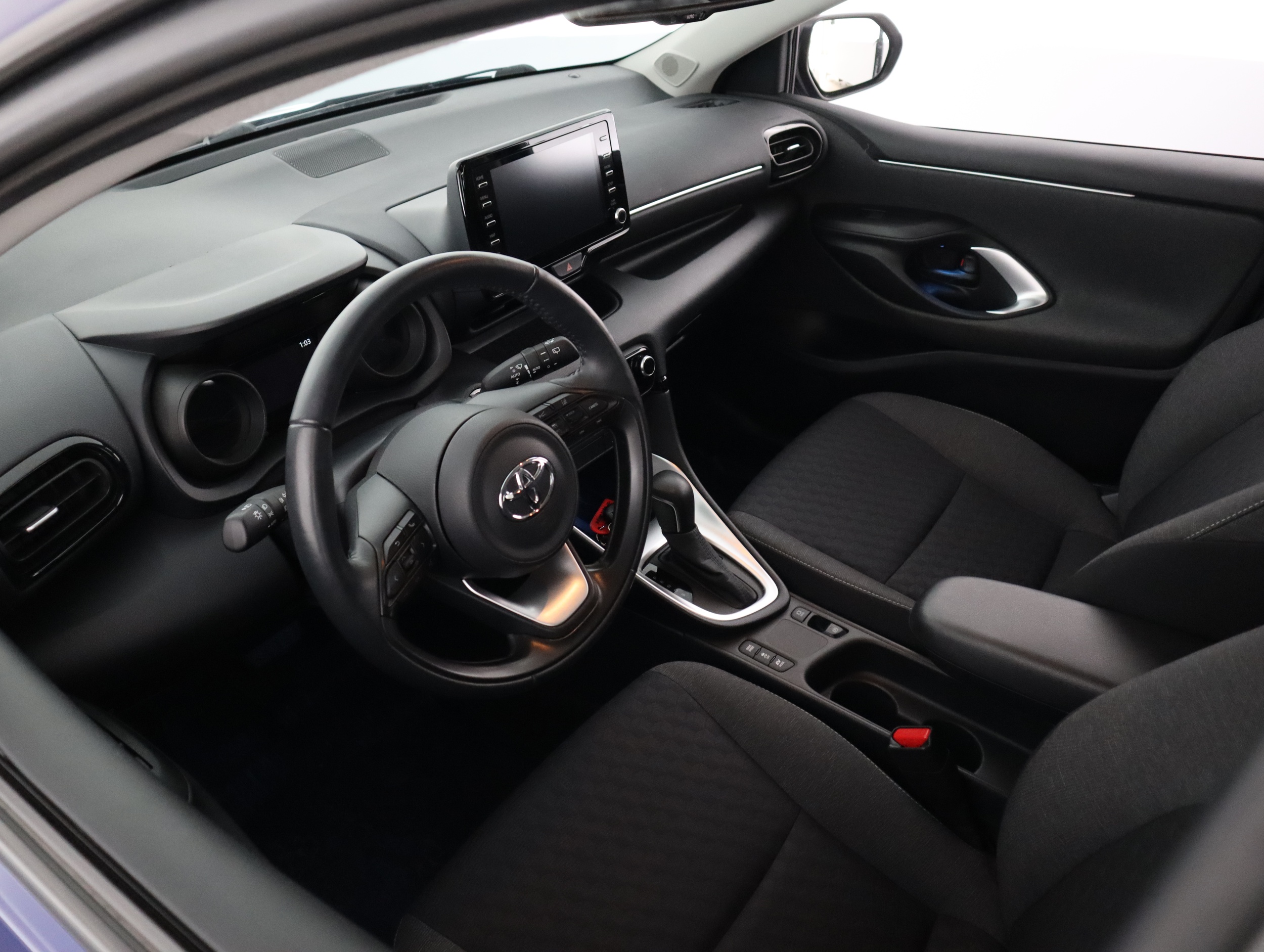 TOYOTA Yaris 2021