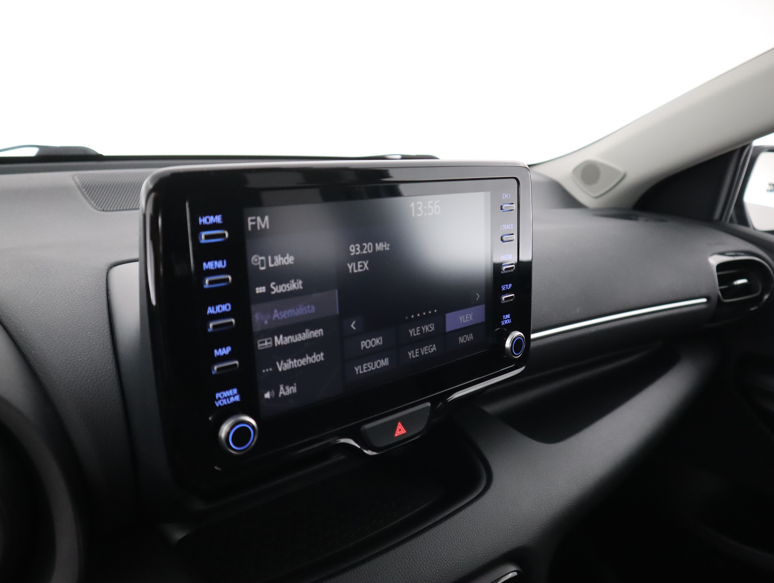 TOYOTA Yaris 2021