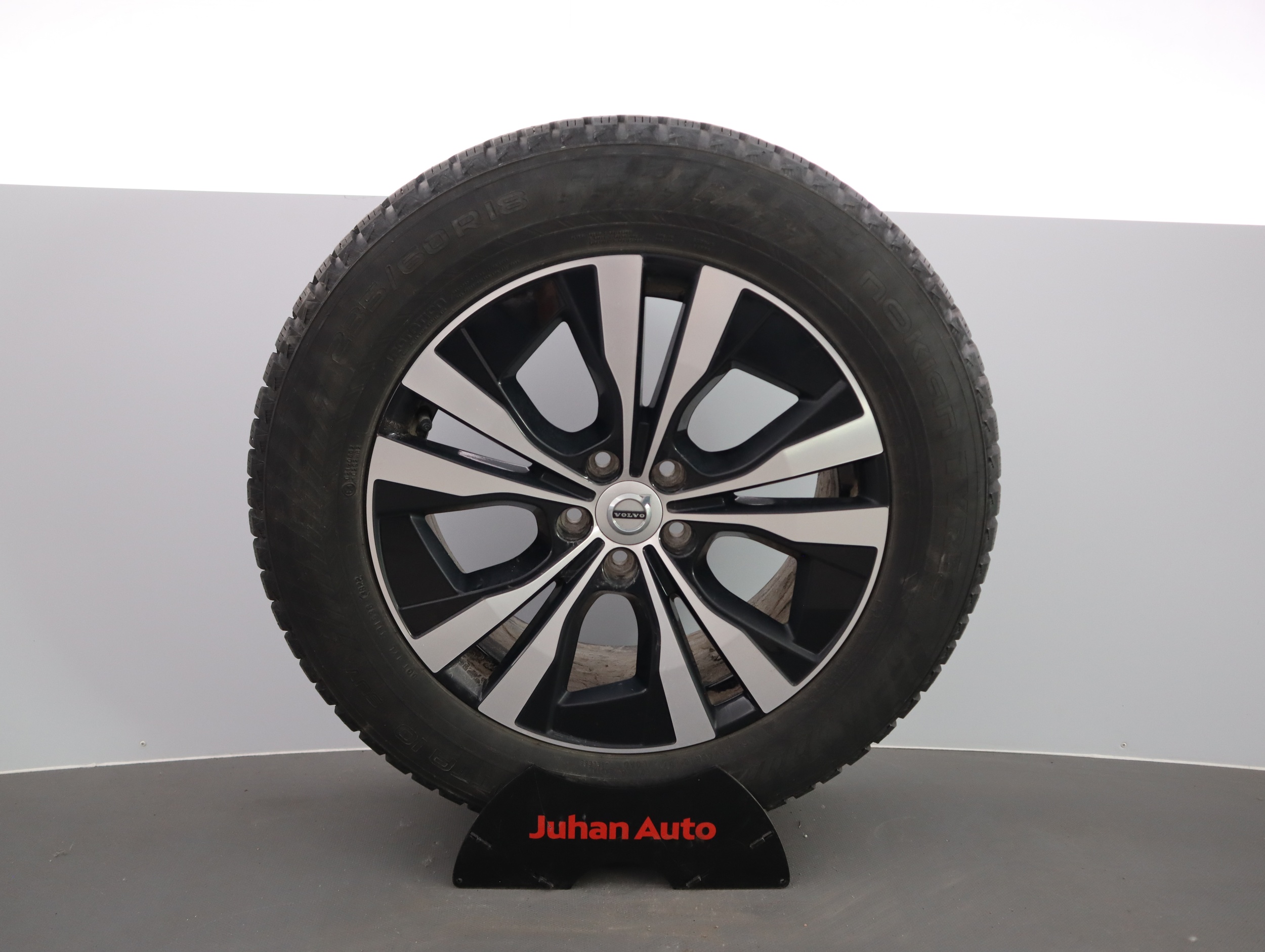 VOLVO XC60 18