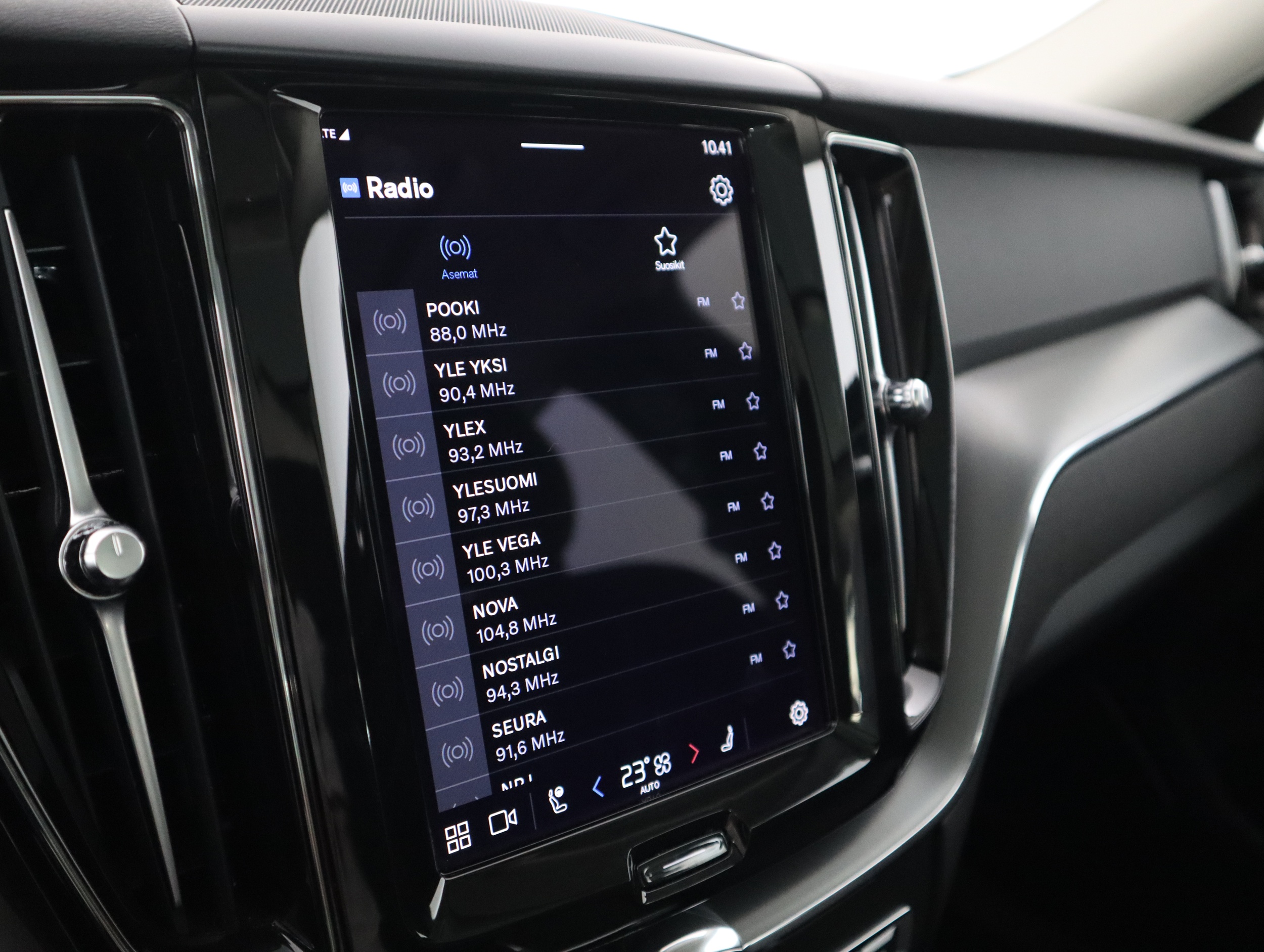 VOLVO XC60 35