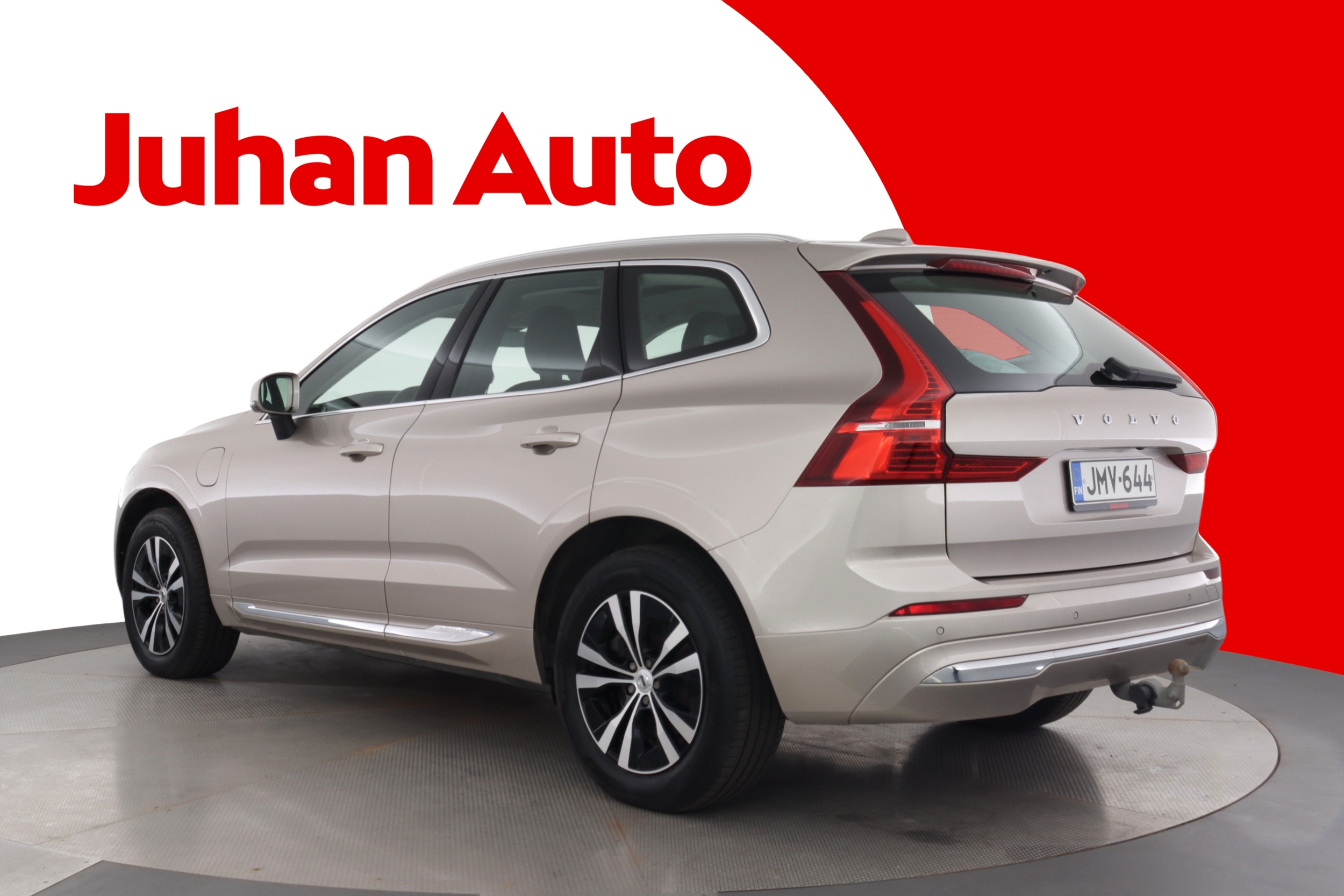 VOLVO XC60 4