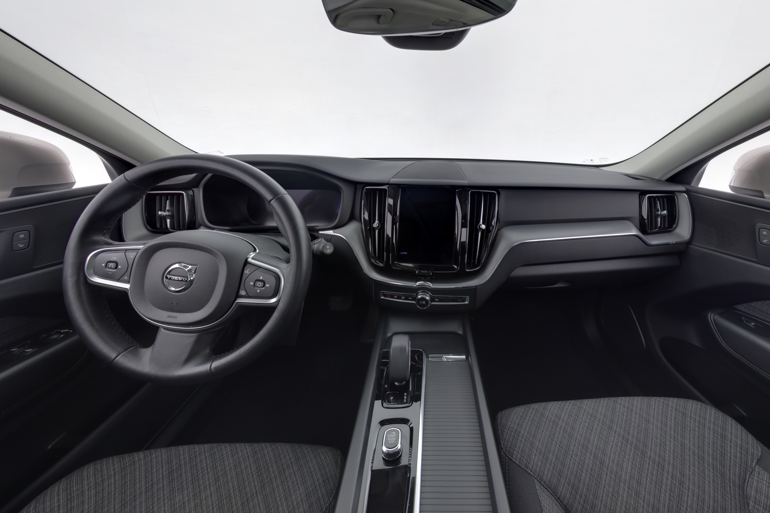 VOLVO XC60 7