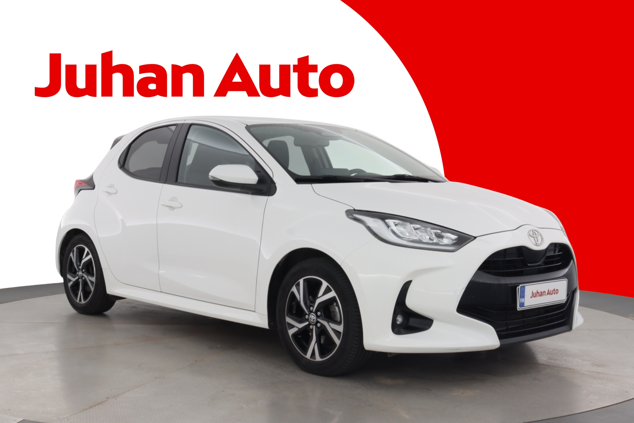 TOYOTA Yaris 2025