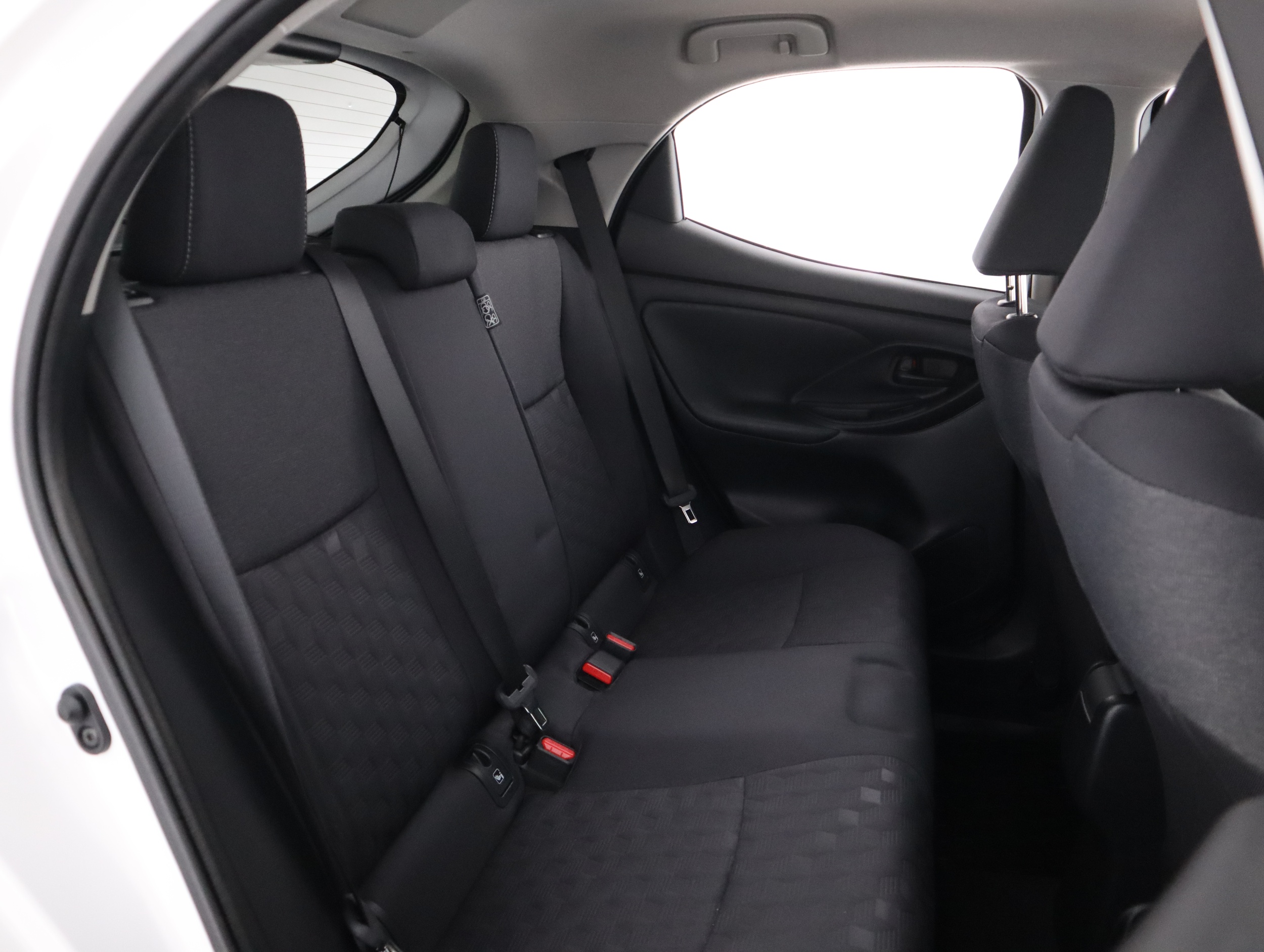 TOYOTA Yaris 2025