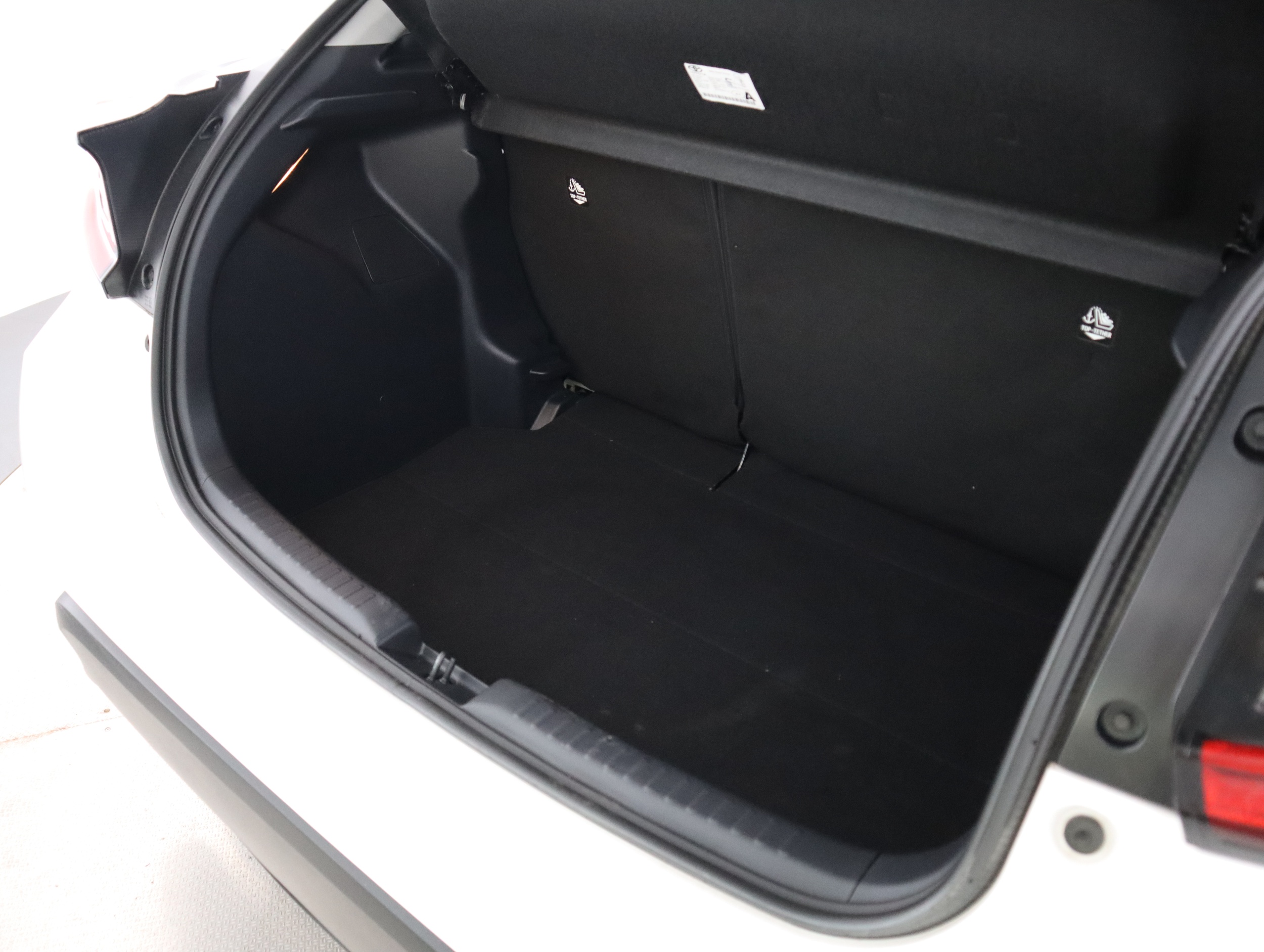 TOYOTA Yaris 2025