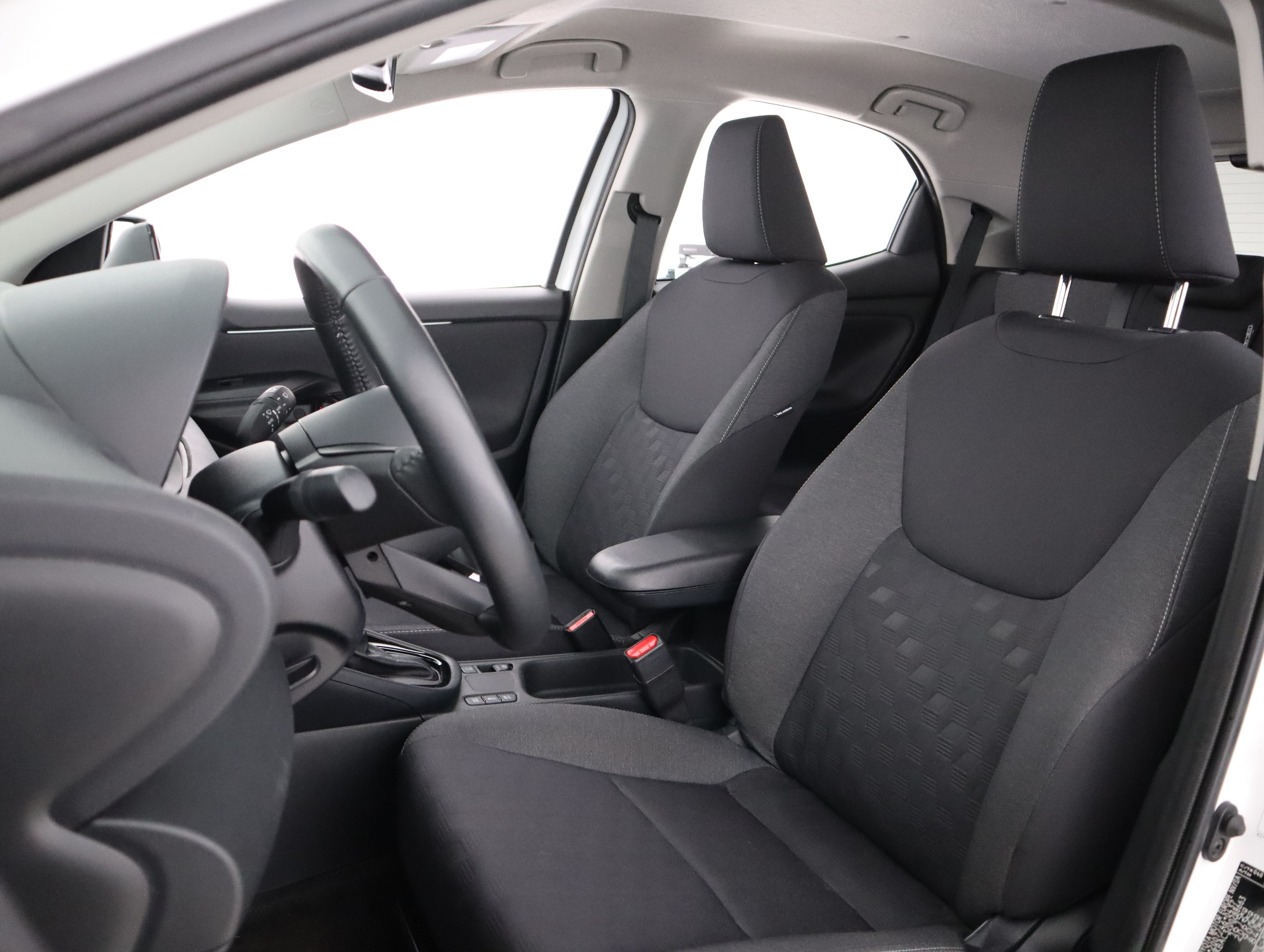 TOYOTA Yaris 2025