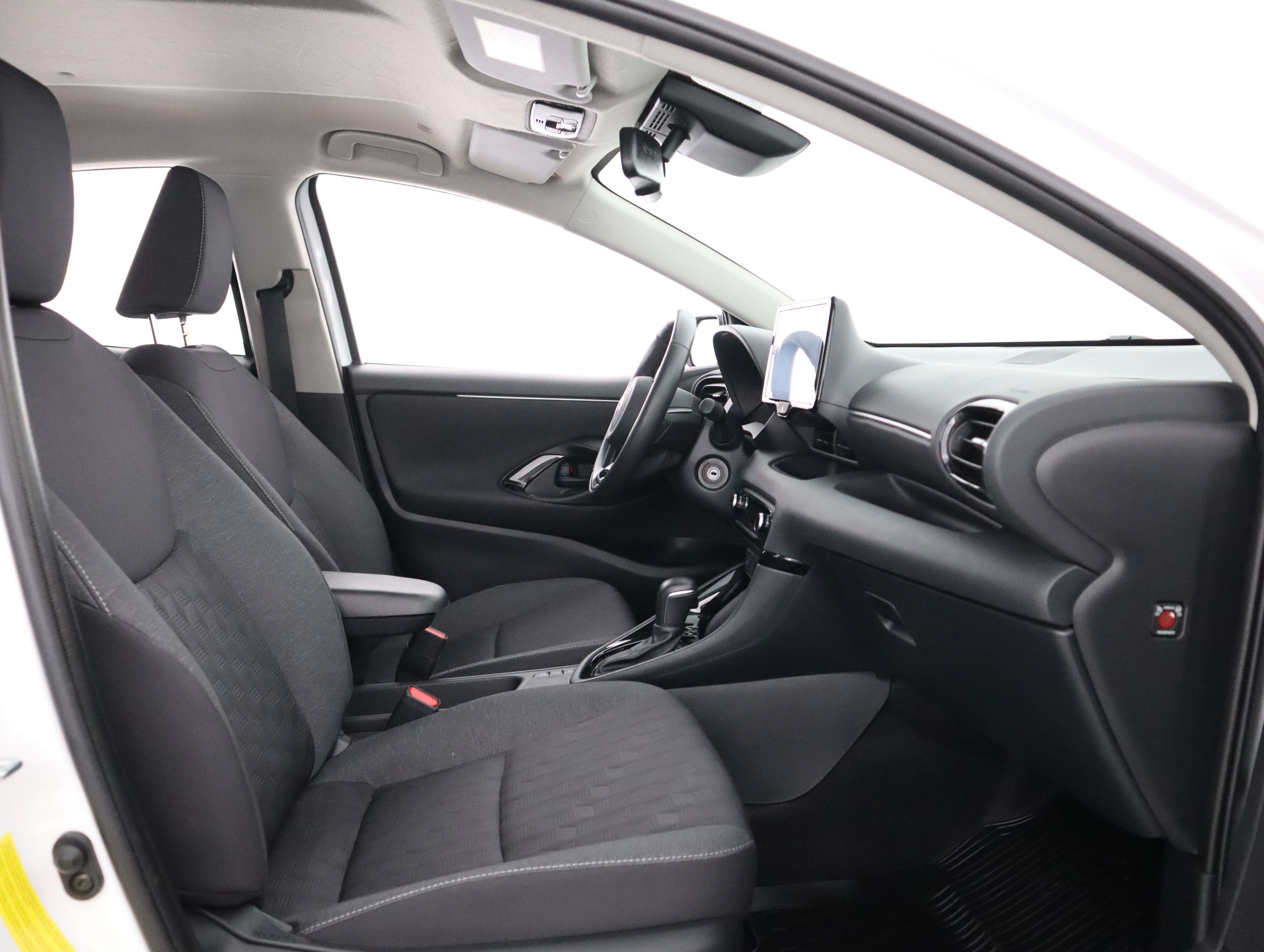 TOYOTA Yaris 2025