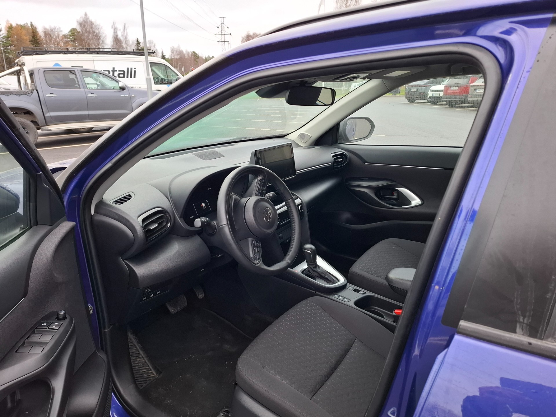 TOYOTA Yaris Cross 2025