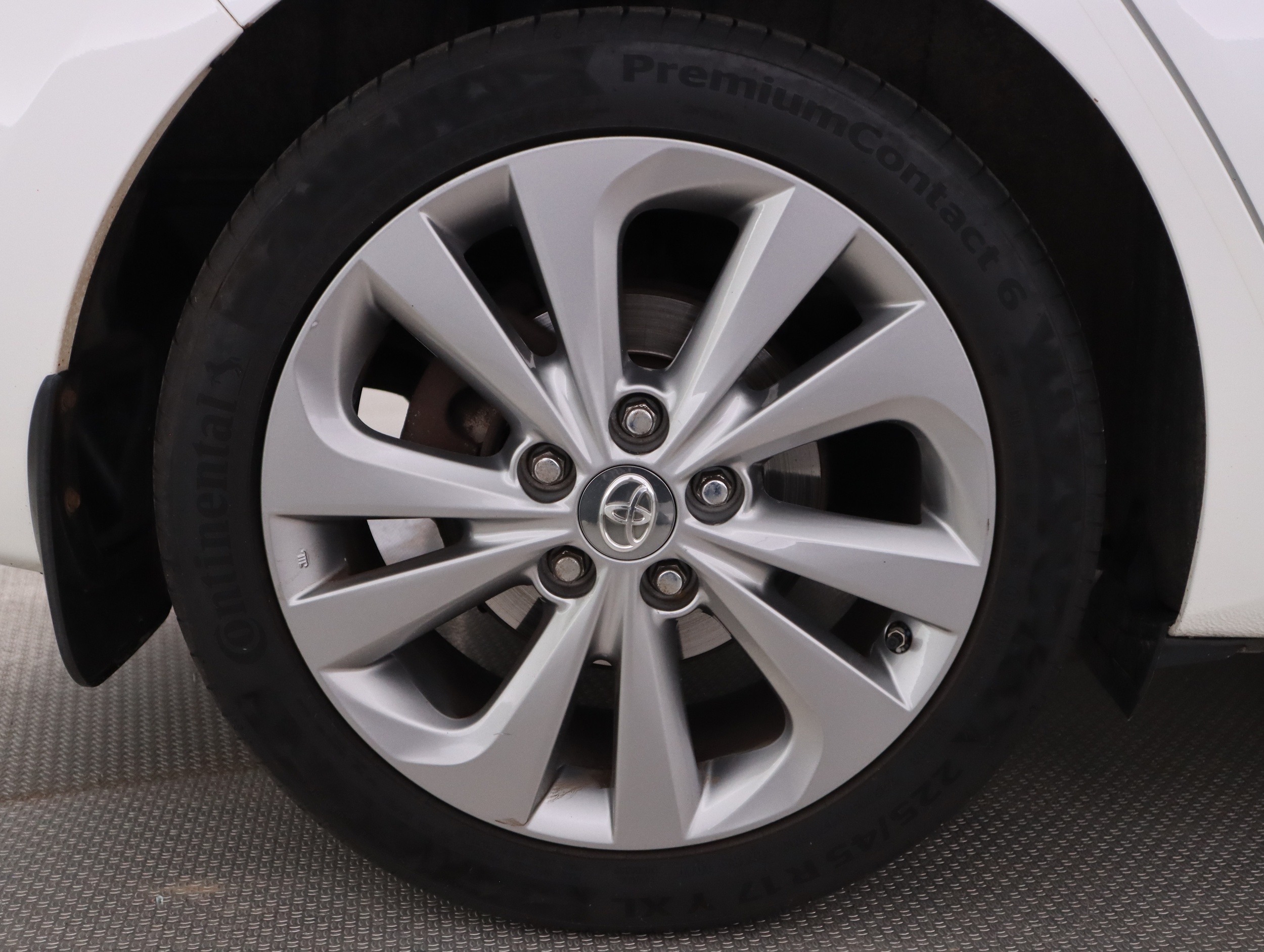 TOYOTA Auris 2014
