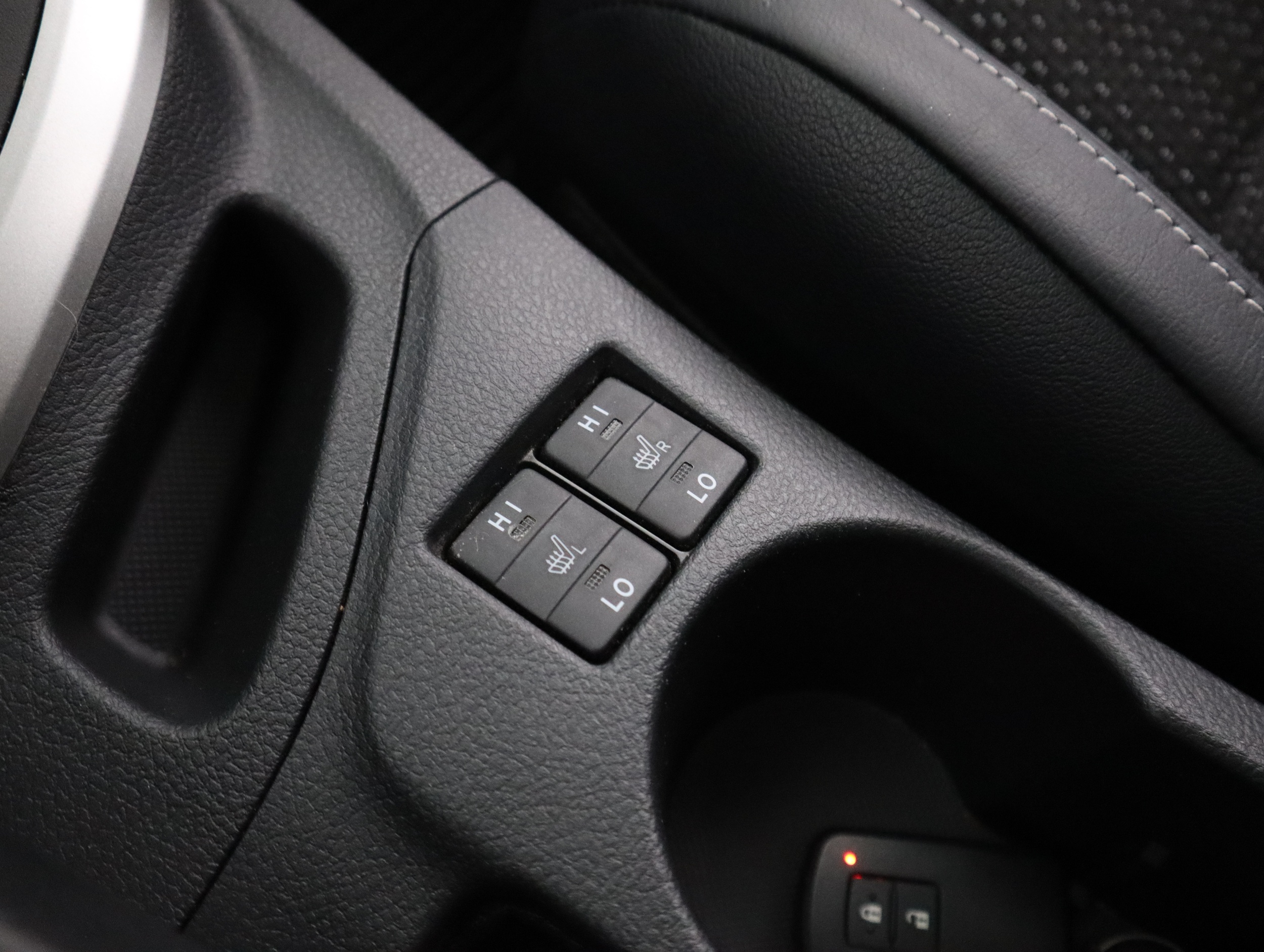 TOYOTA Auris 2014