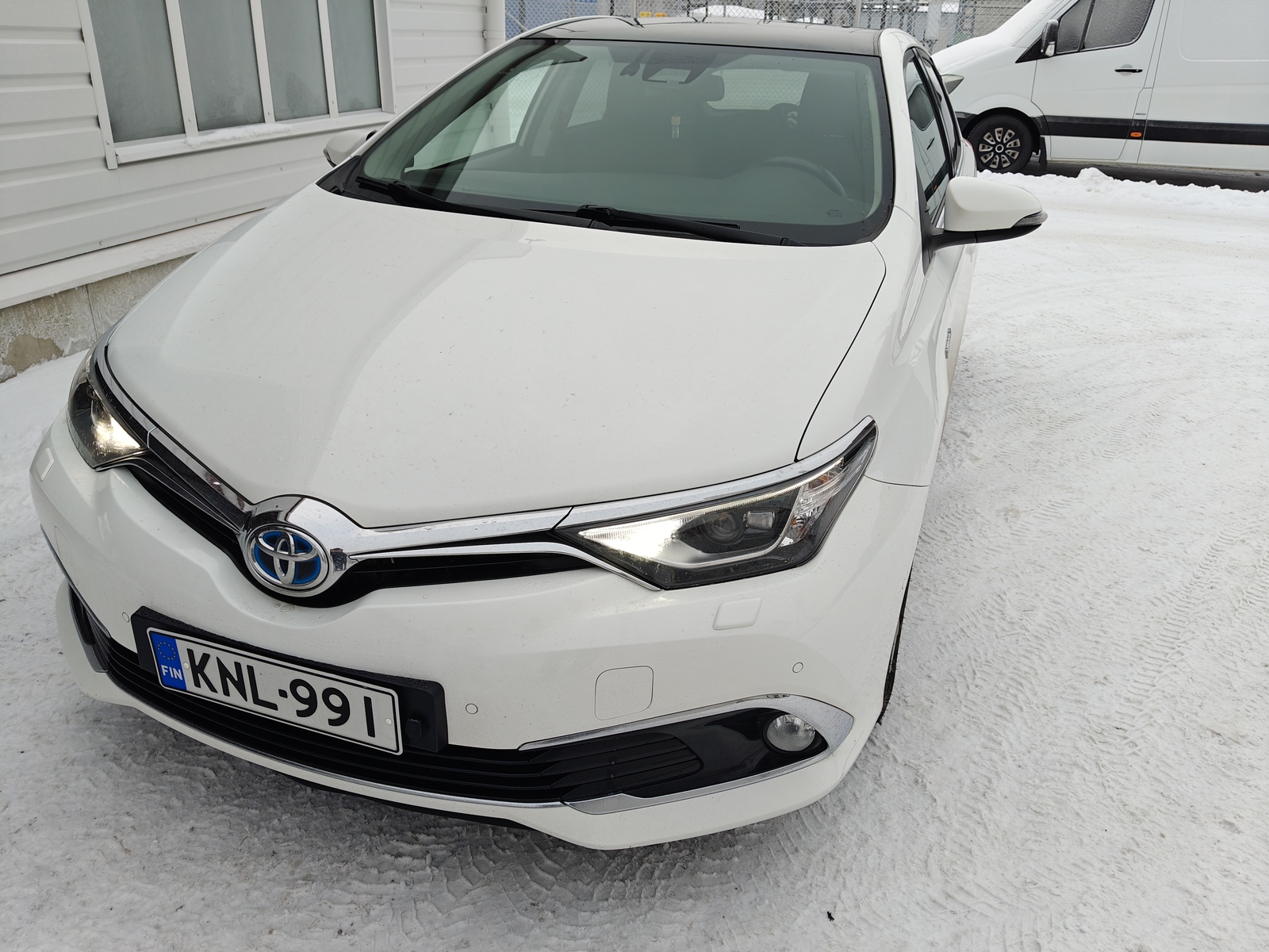 TOYOTA Auris 2016