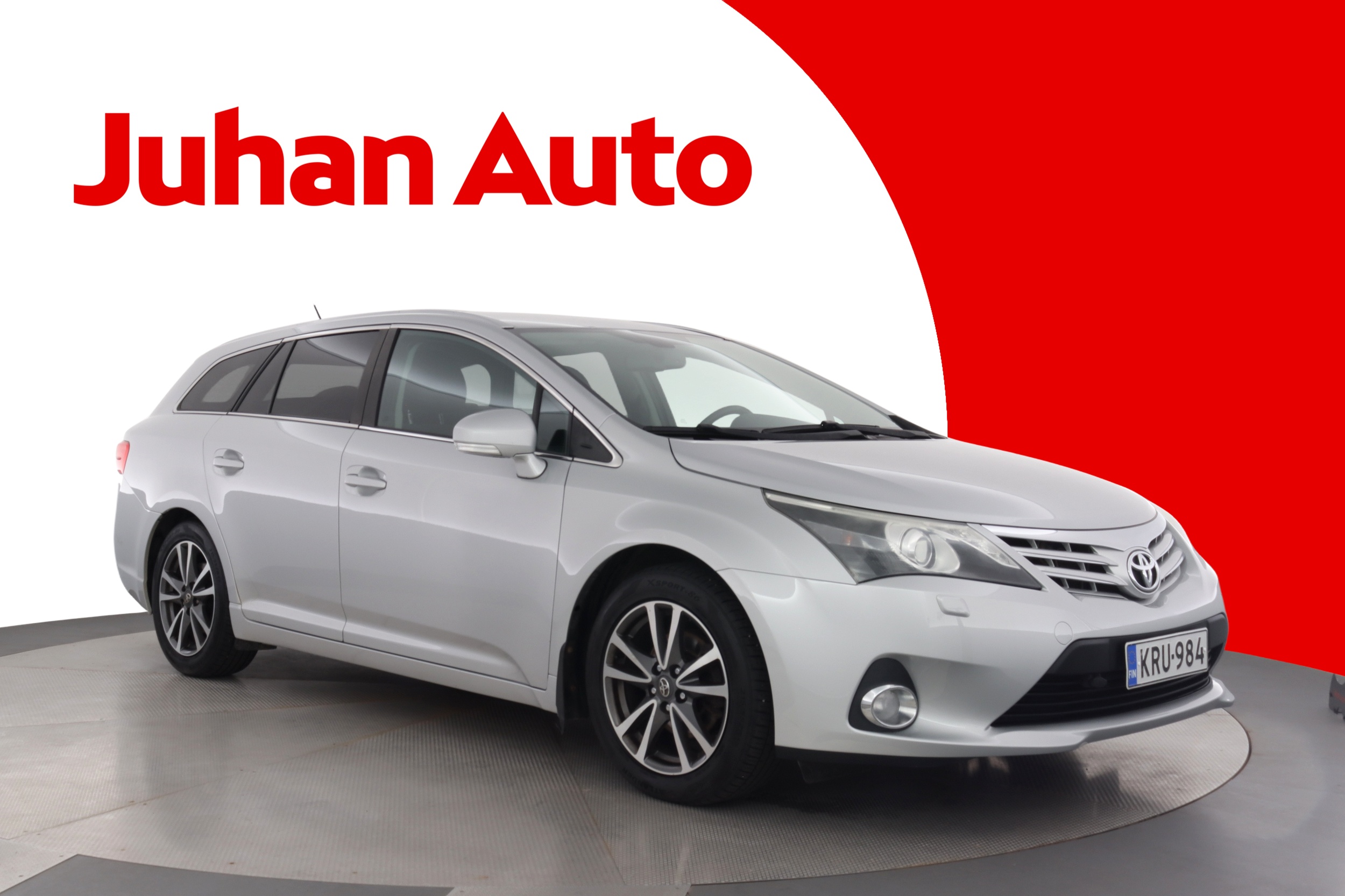 TOYOTA Avensis 2013