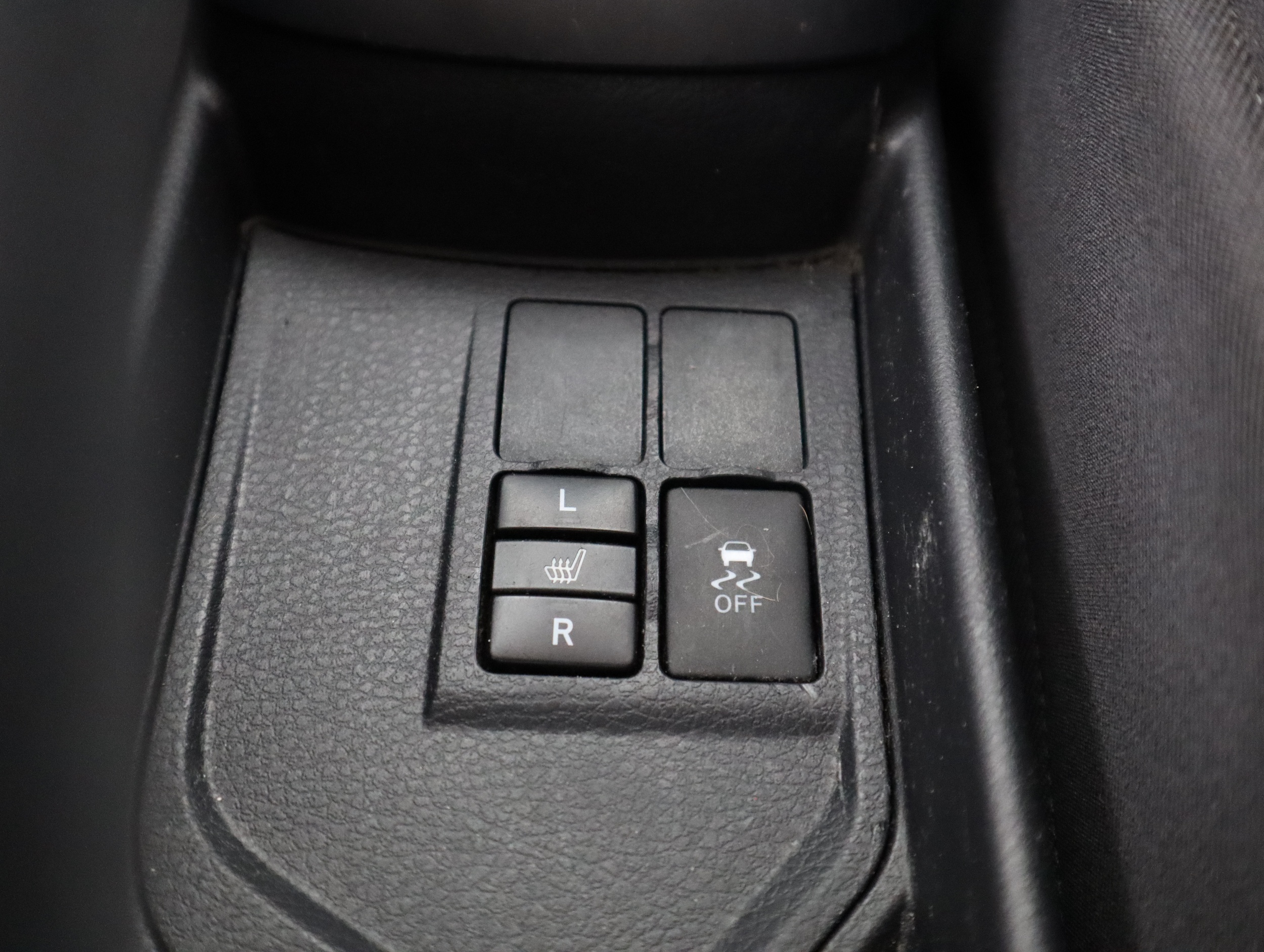 TOYOTA Yaris 2016