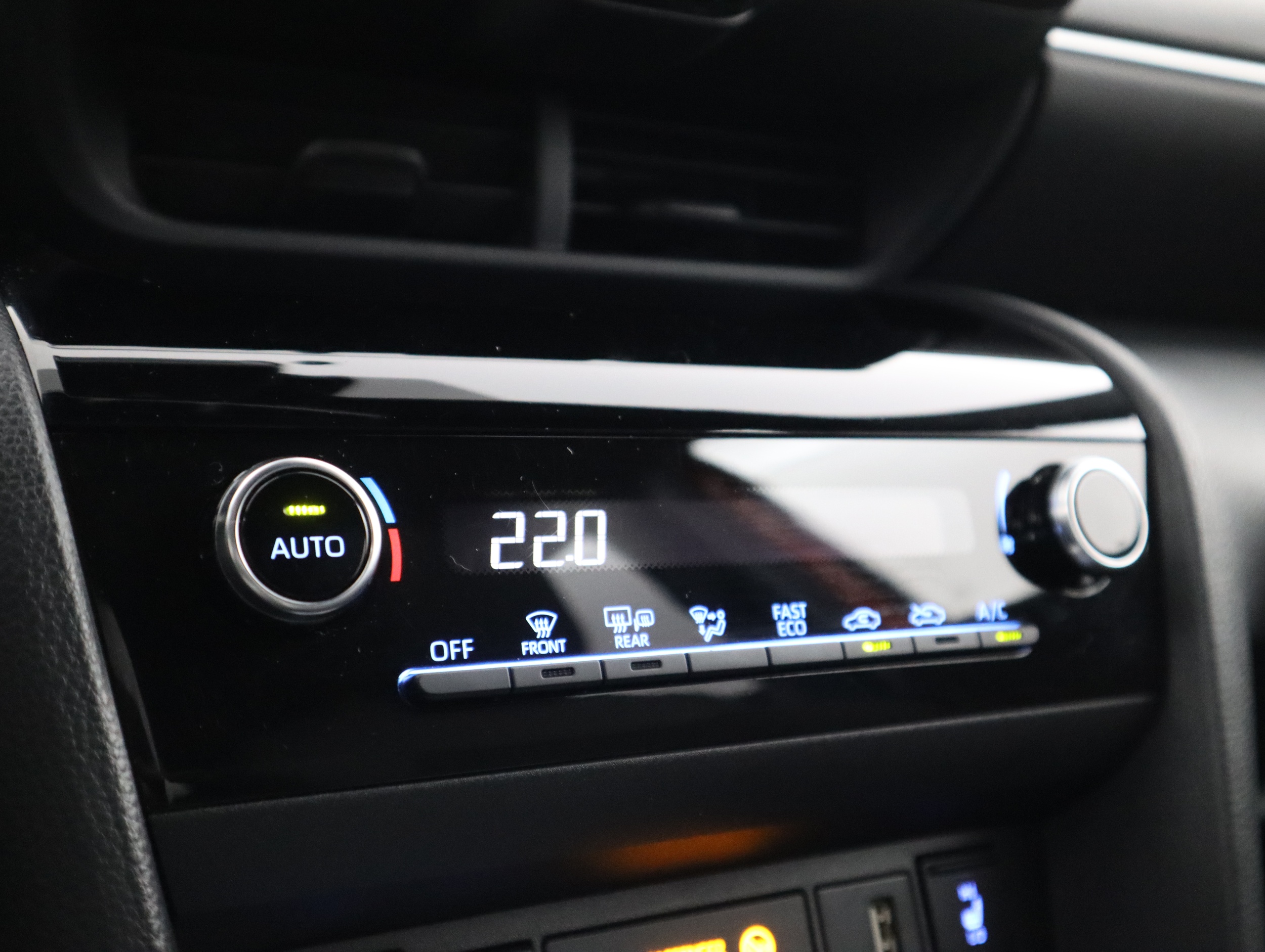 TOYOTA Yaris Cross 2023