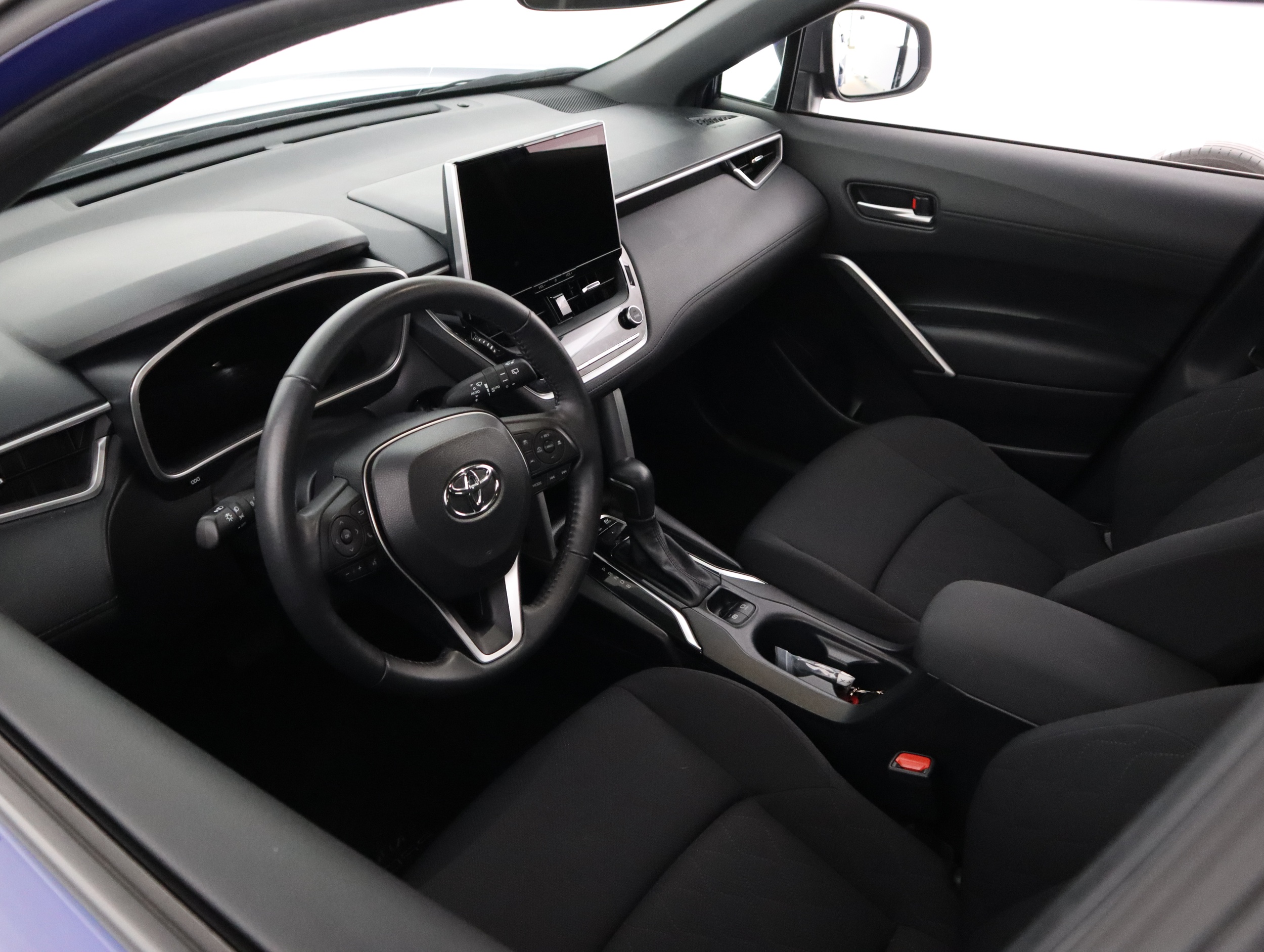 TOYOTA Corolla Cross 2024