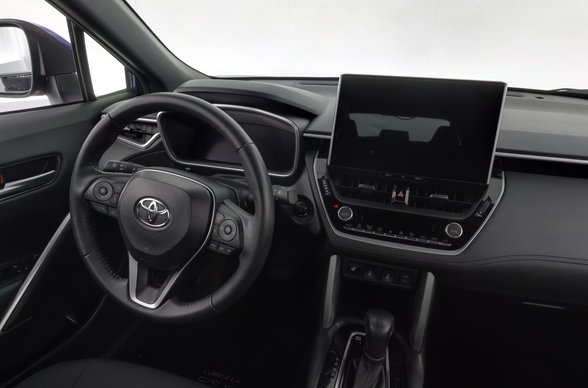 TOYOTA Corolla Cross 2024