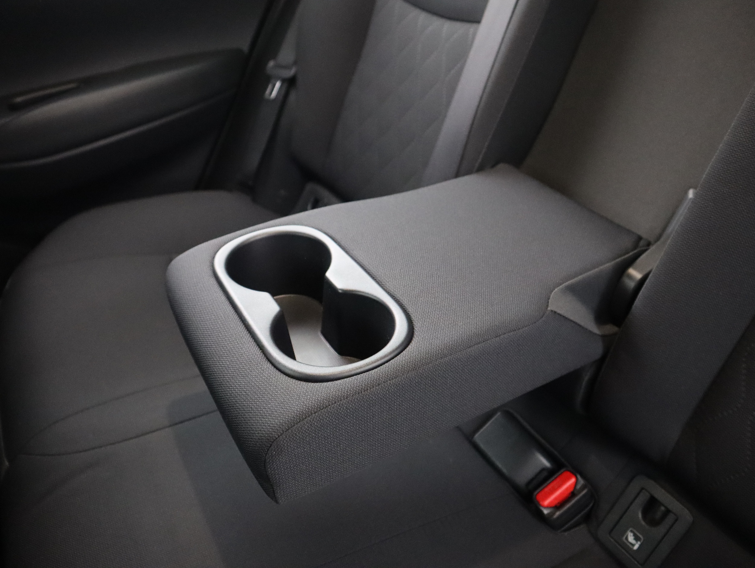 TOYOTA Corolla Cross 2024