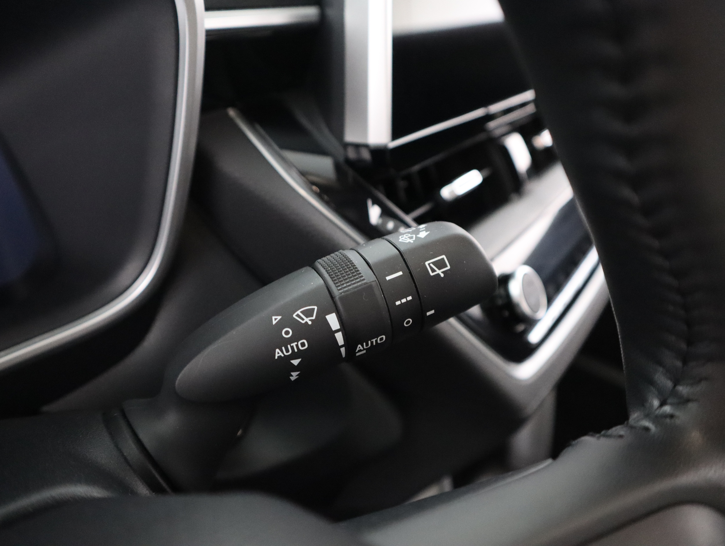 TOYOTA Corolla Cross 2024