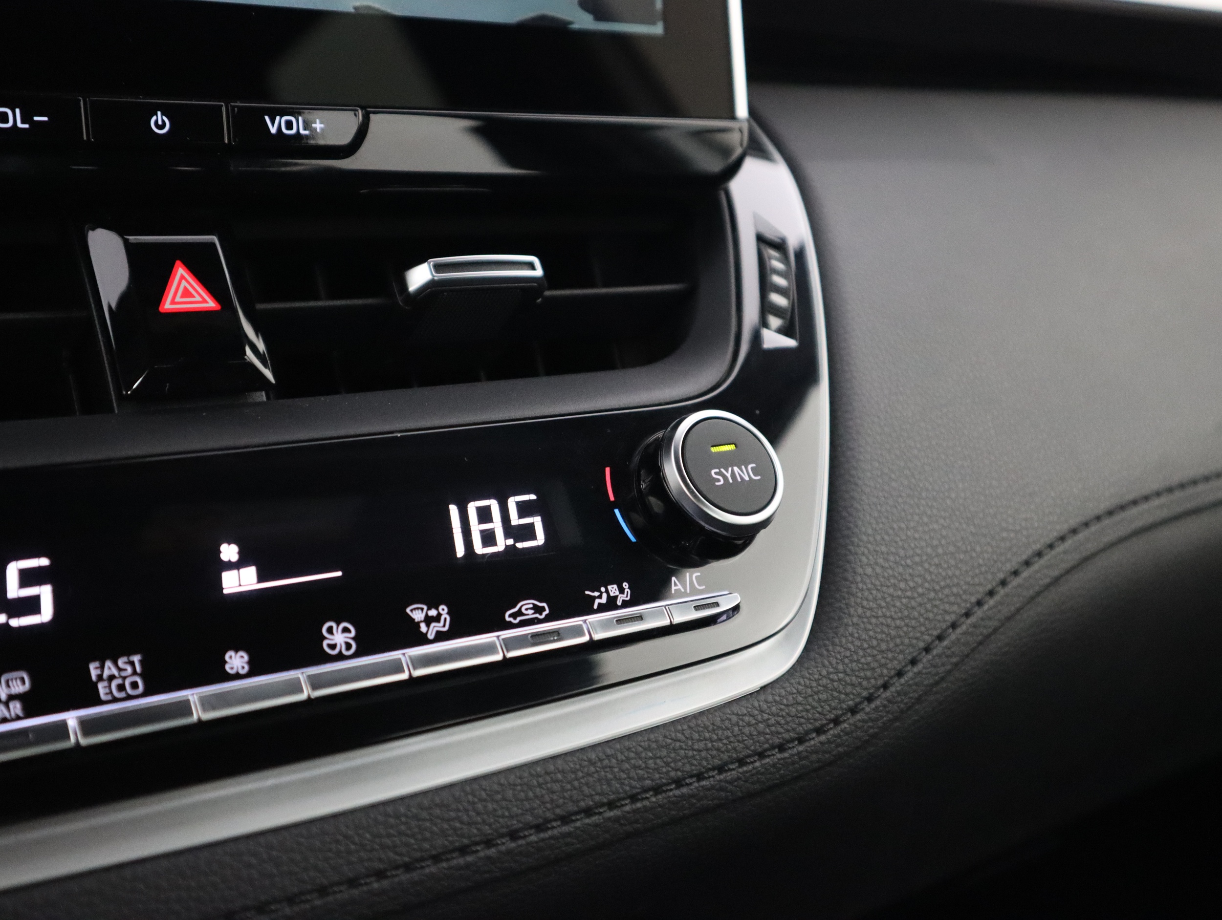 TOYOTA Corolla Cross 2024