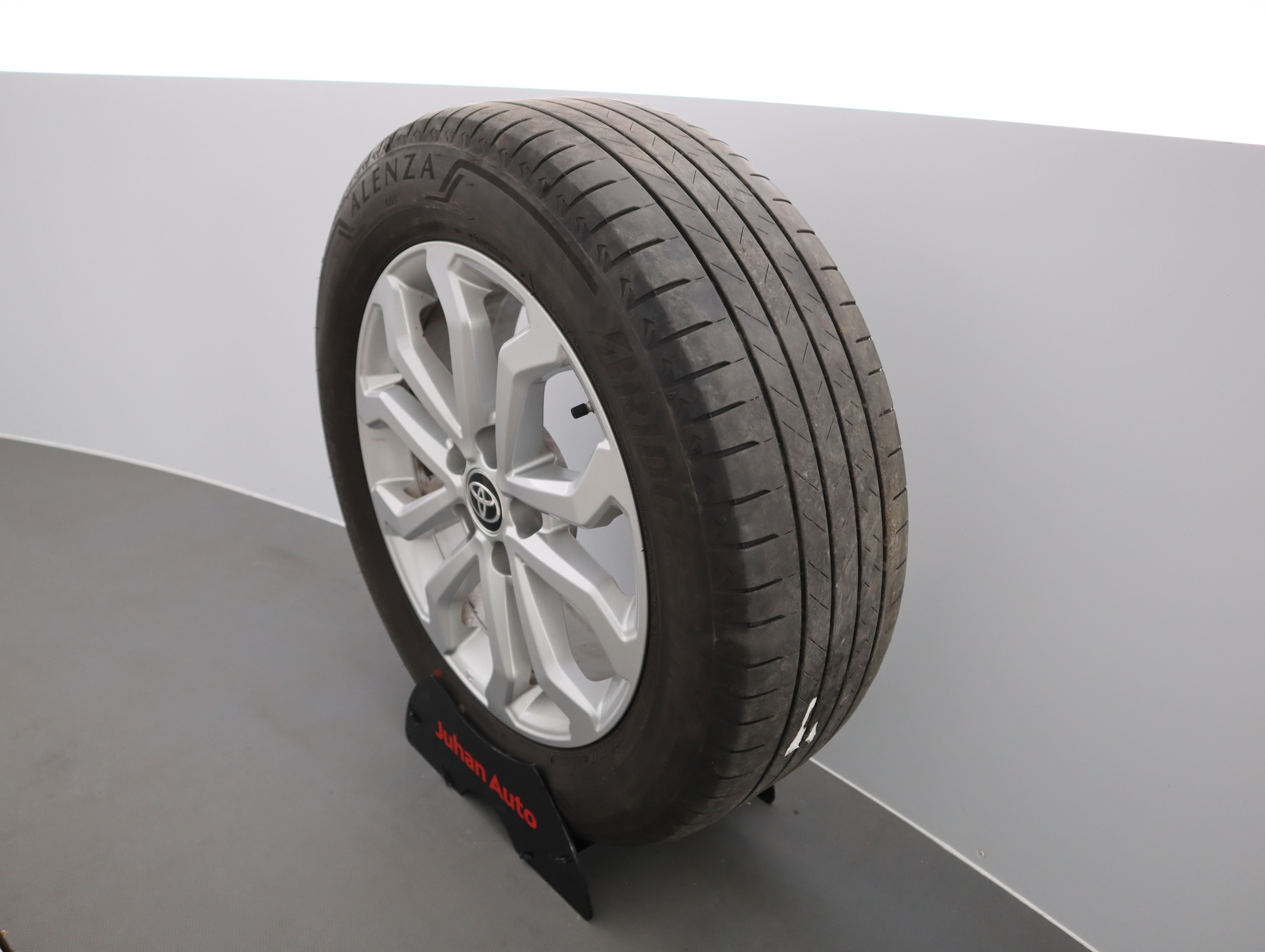 TOYOTA Corolla Cross 2024