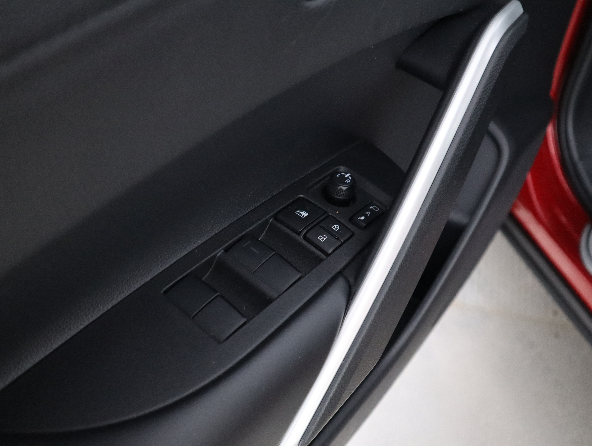 TOYOTA Corolla Cross 2024